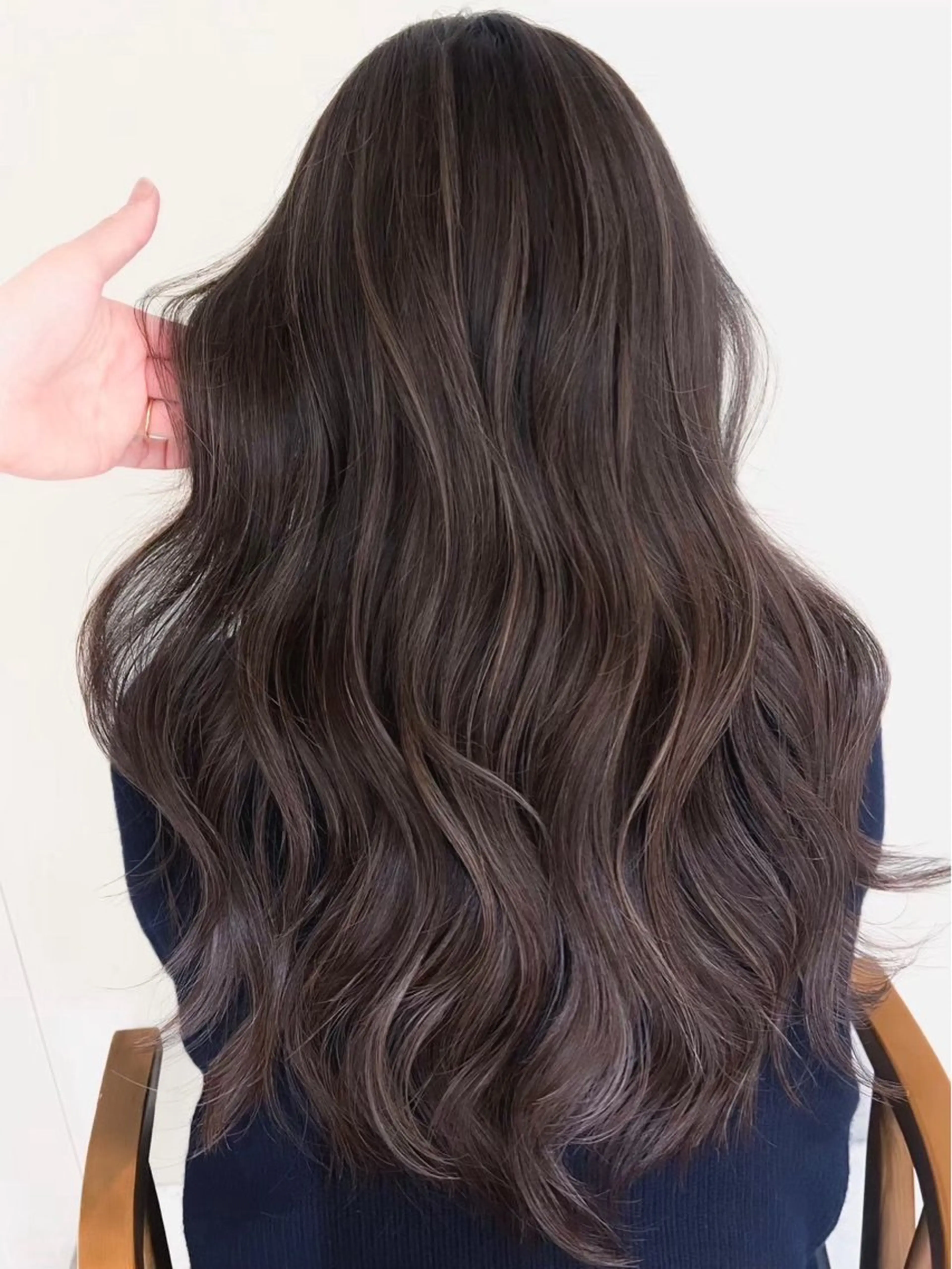 ロング ヘアカラー トリートメント 🍁ベージュカラー/ レイヤーカット/涼のヘアスタイル