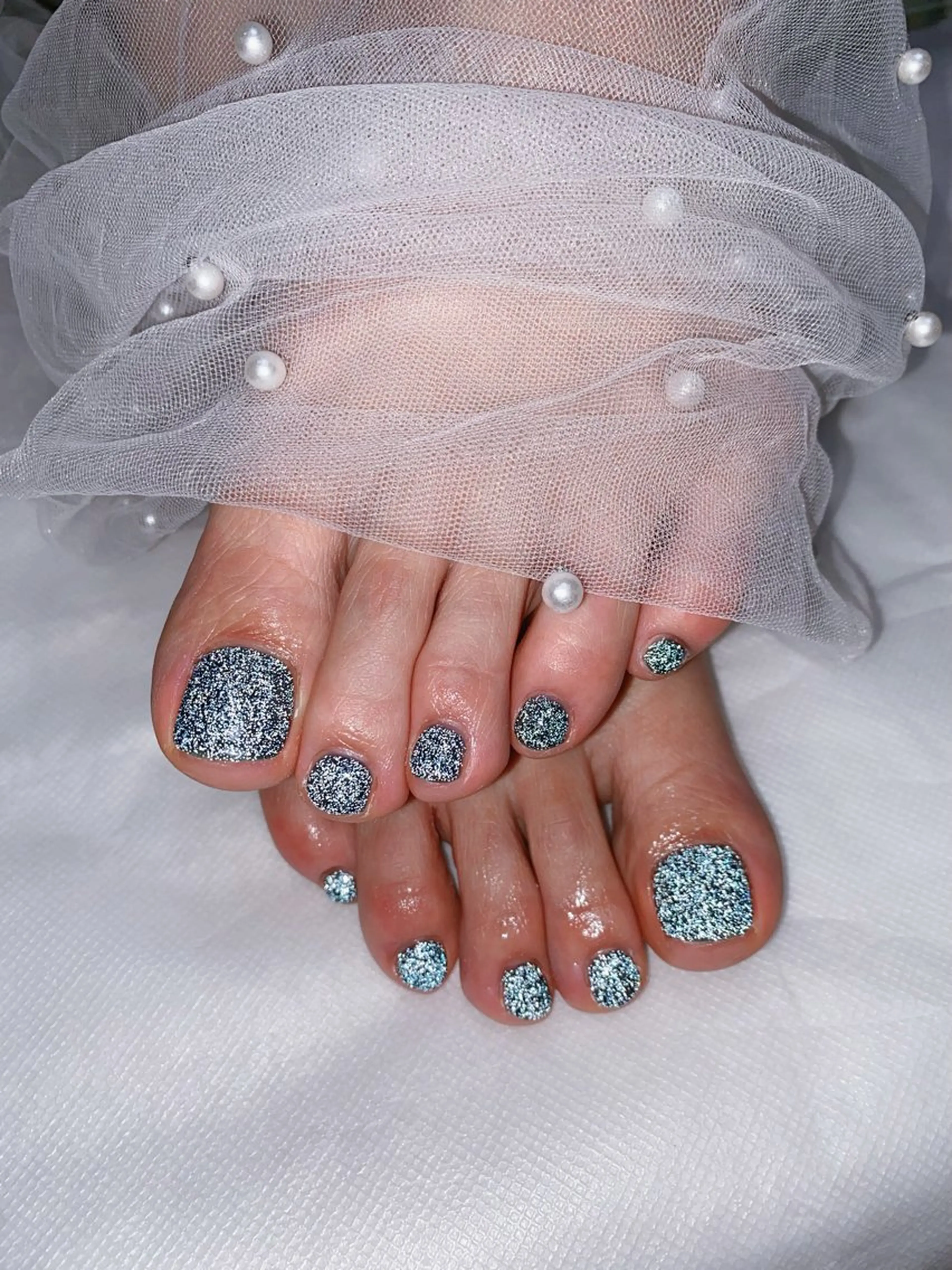 ネイル フラッシュネイル フットネイル キラキラネイル 夏ネイル Nail Yunaのネイルデザイン