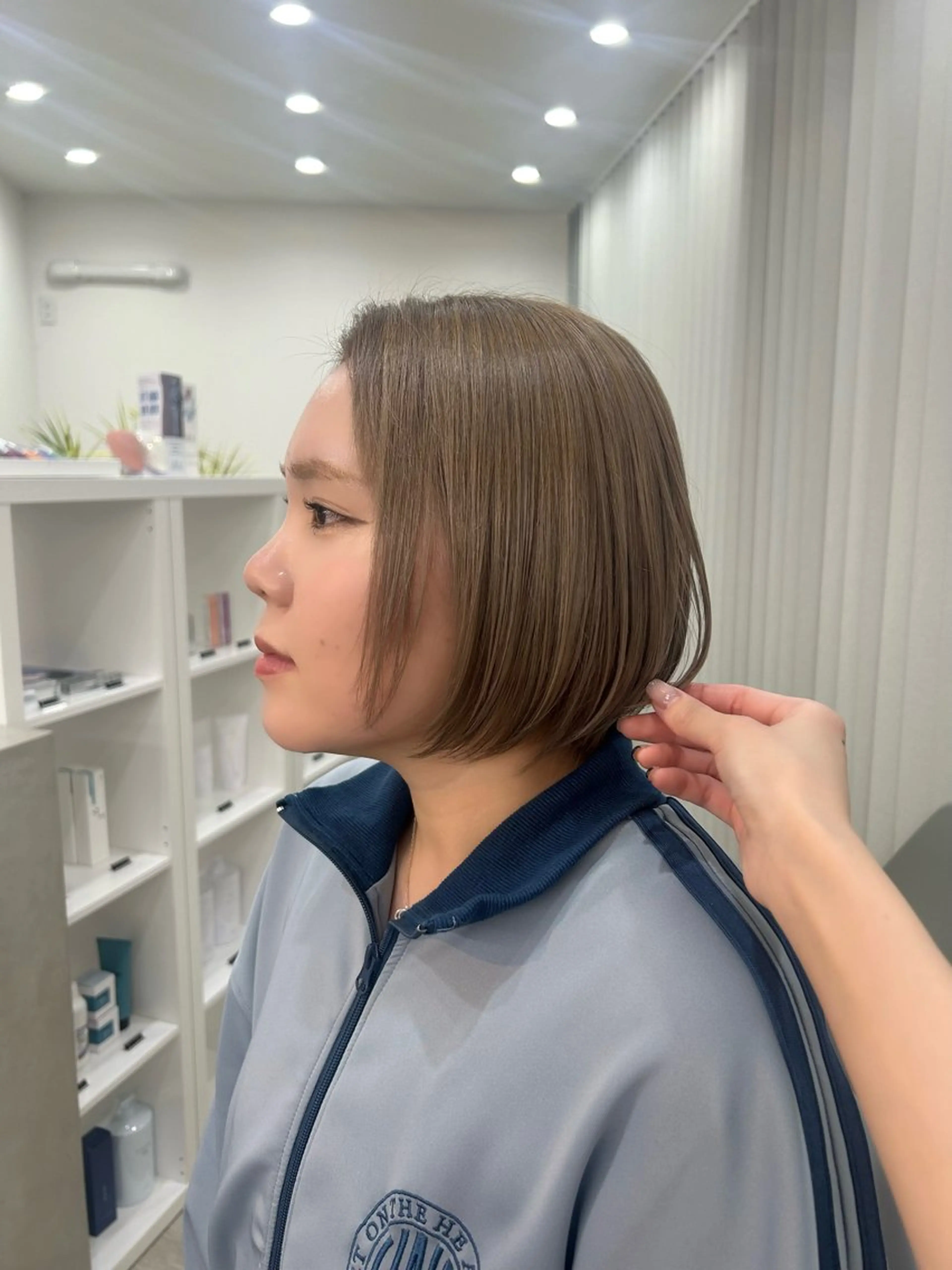 ショート ヘアカラー suehiro yunaのヘアスタイル