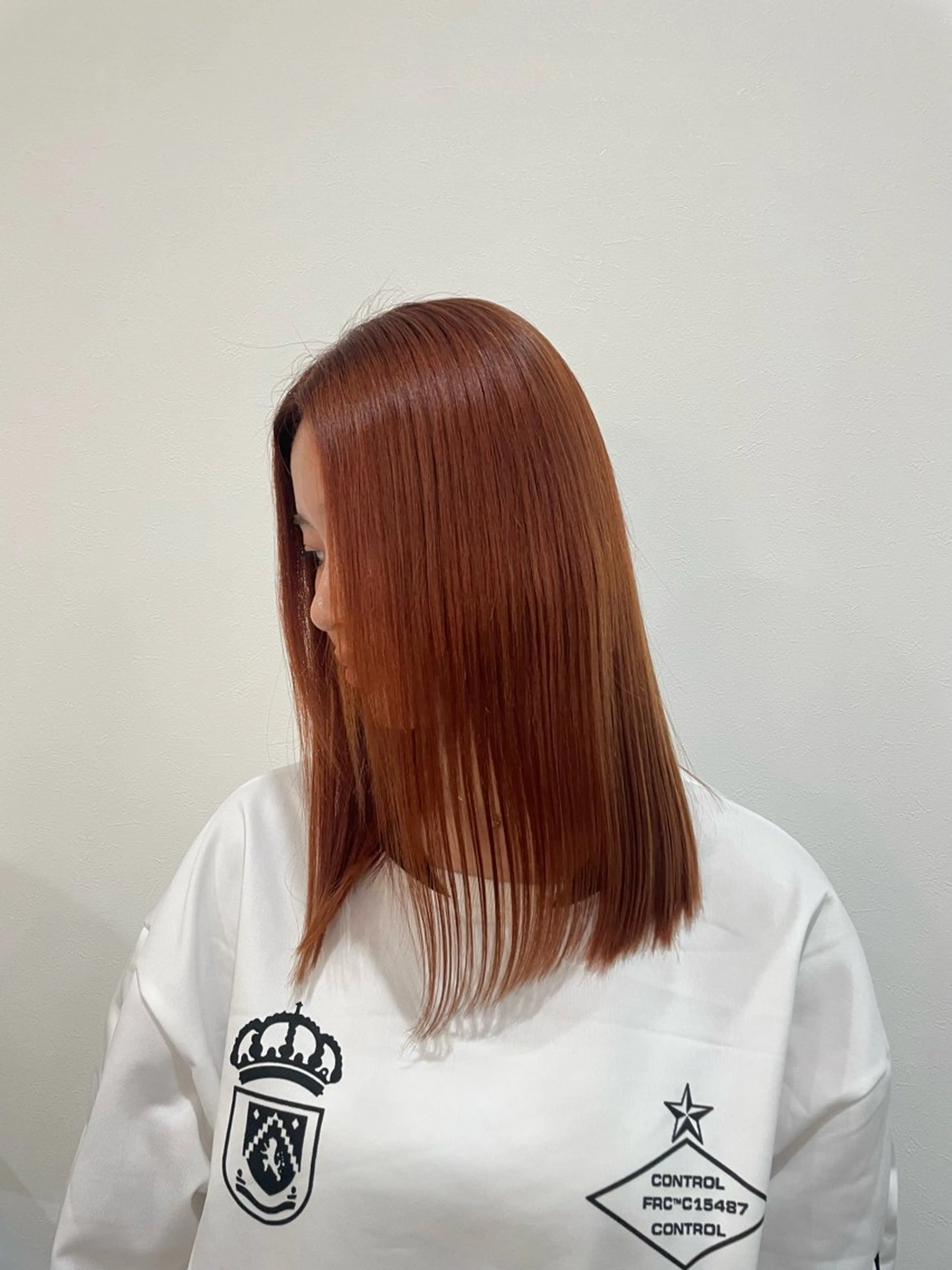 セミロング カラー 鈴木 七海のヘアスタイル