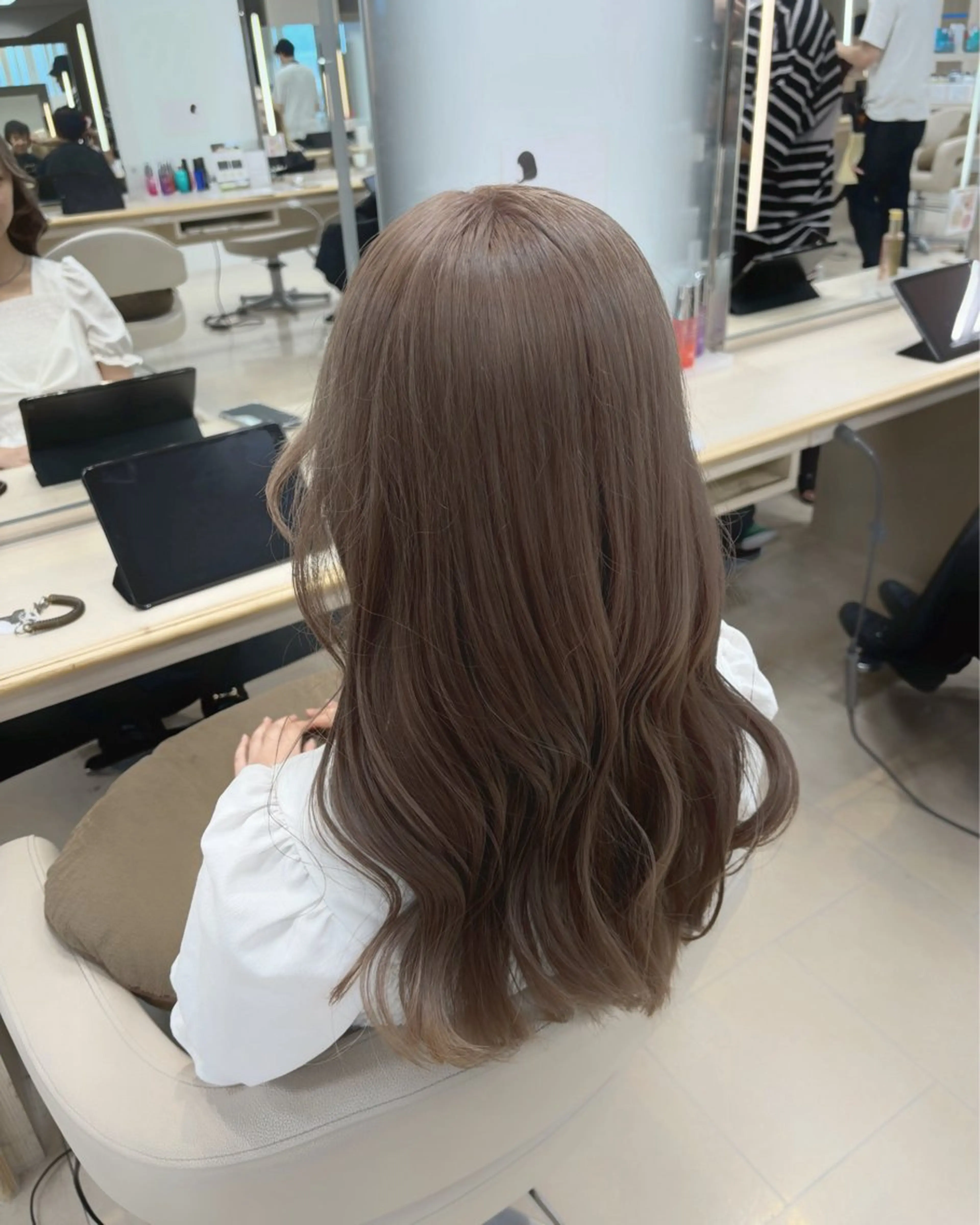 セミロング カラー カット ヘアカラー 推し活/韓国/ブリー チカラーminamiのヘアスタイル