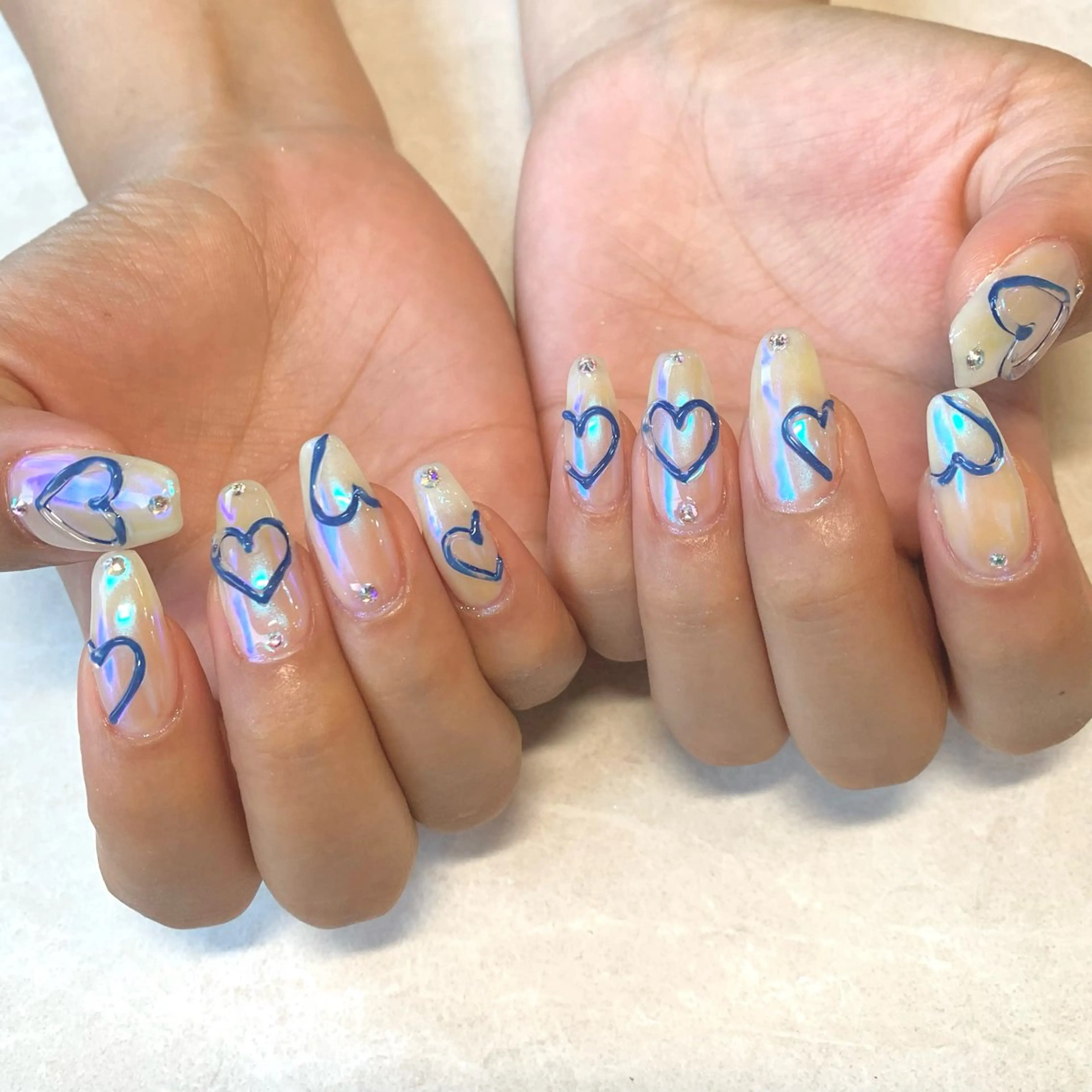 ネイル オーロラネイル ハート キラキラネイル シンプルネイル ハンドネイル Nail Salon Lillion【リリオン】所属・lillion karenのネイルデザイン