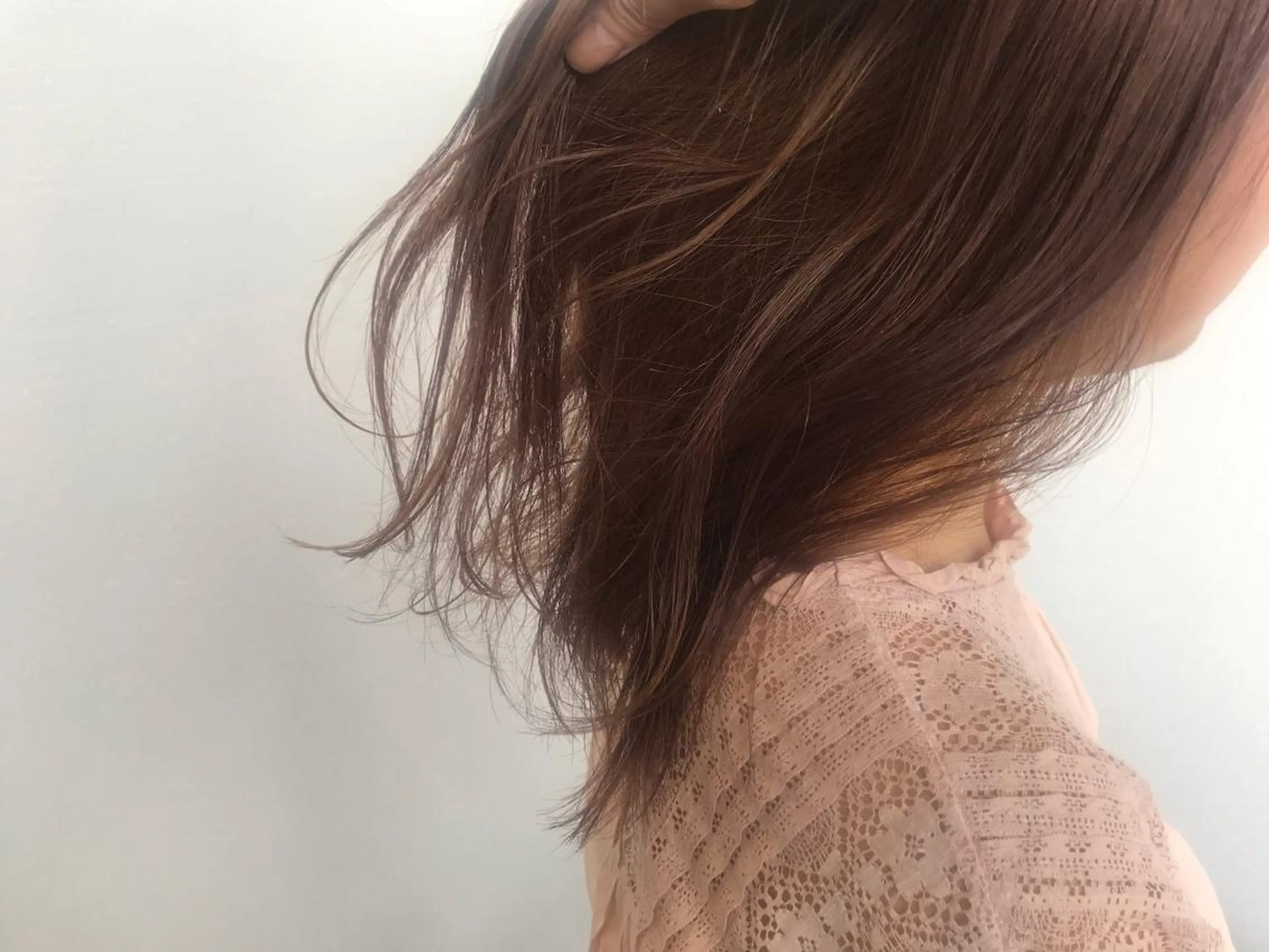 セミロング カラー ダブルカラー ラベンダーカラー ラベンダーピンク ピンクカラー カット ヘアカラー トリートメント 【Uneユヌ】菊地 春那のヘアスタイル