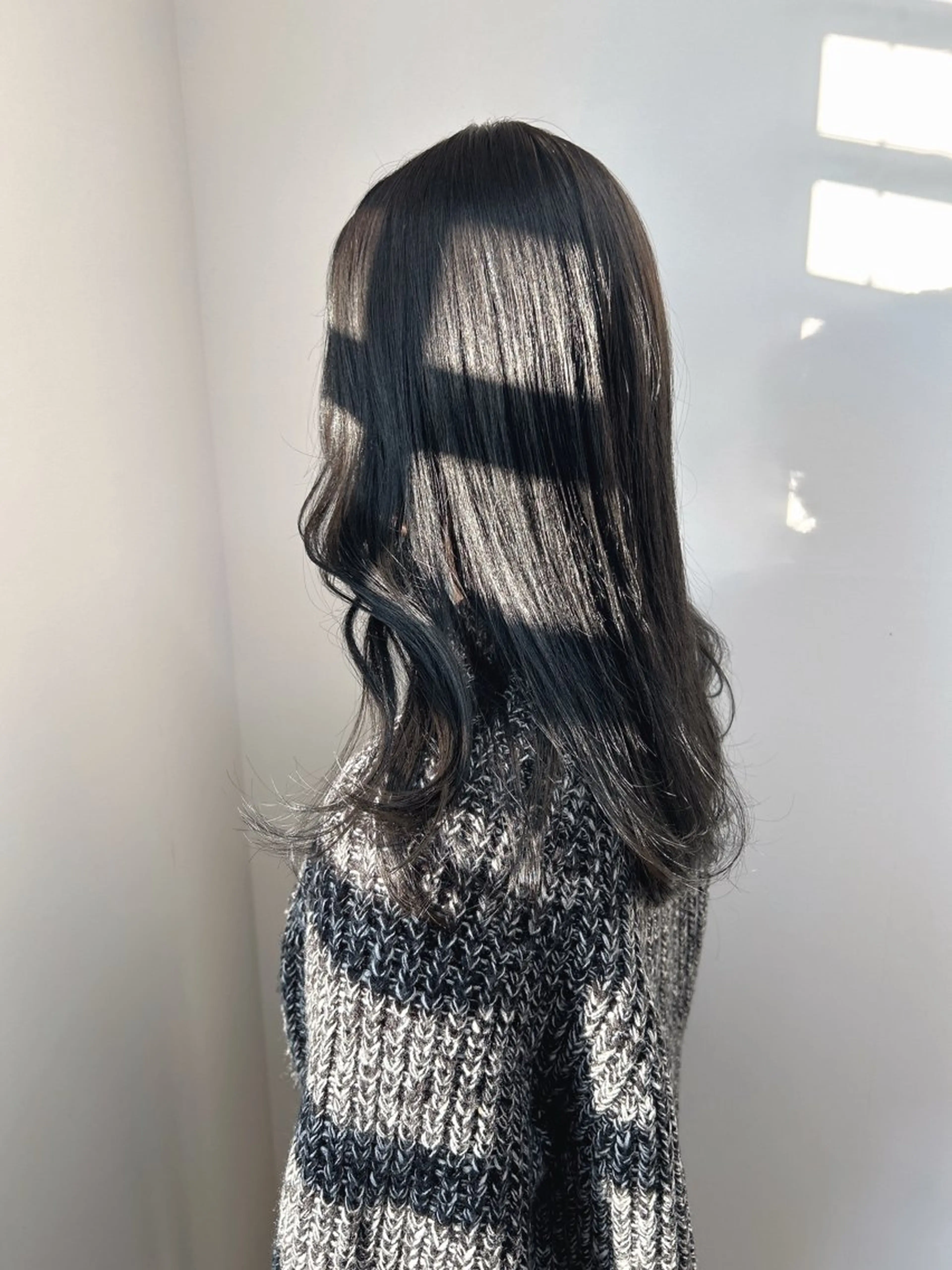 ミディアム カラー カット ヘアカラー 縮毛矯正 トリートメント 伶風 /髪質改善ストレートのヘアスタイル