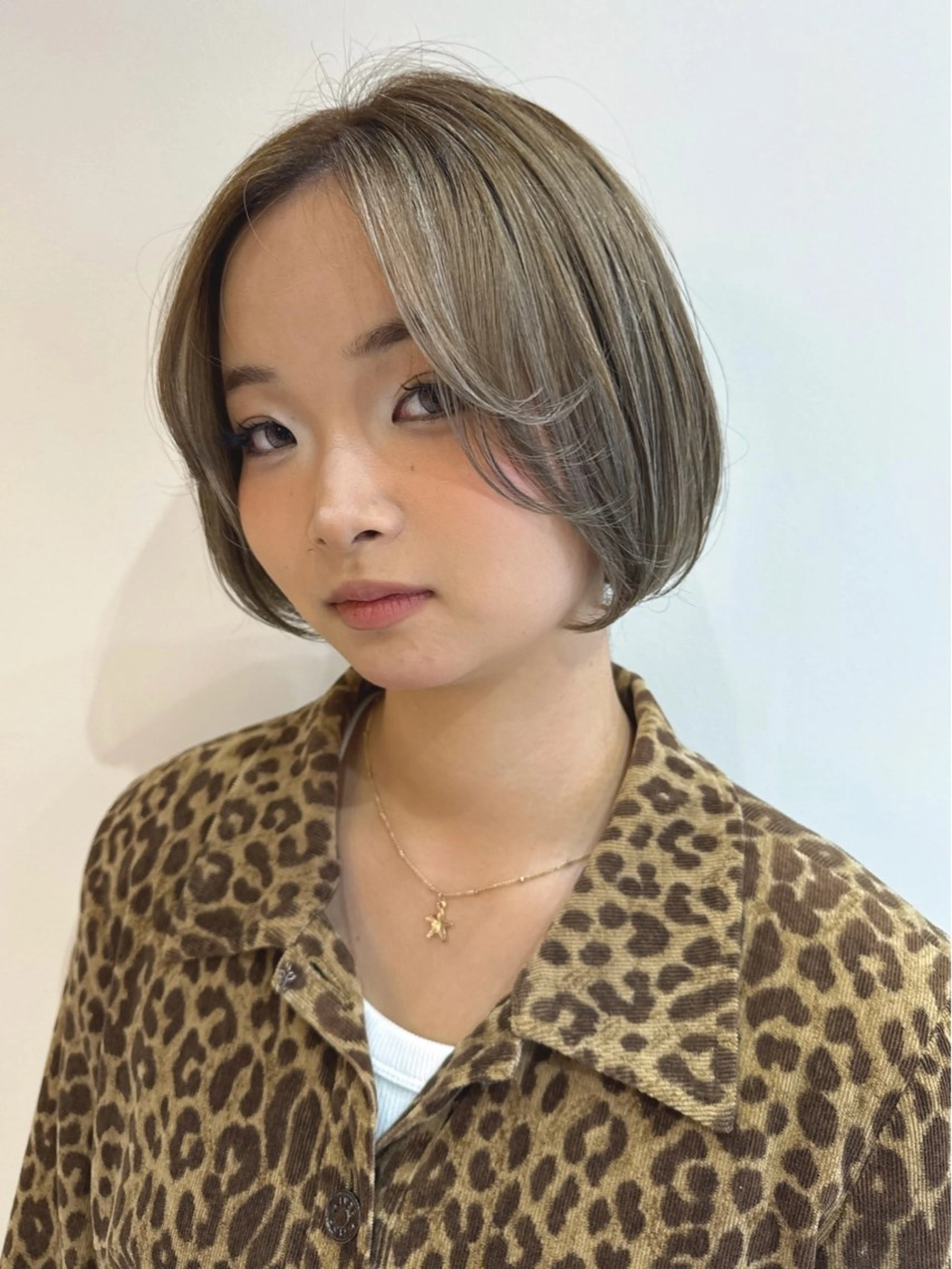 ショート カット ヘアカラー トリートメント 【透明感UP✨】🩵 赤み除去カラー/来輝のヘアスタイル