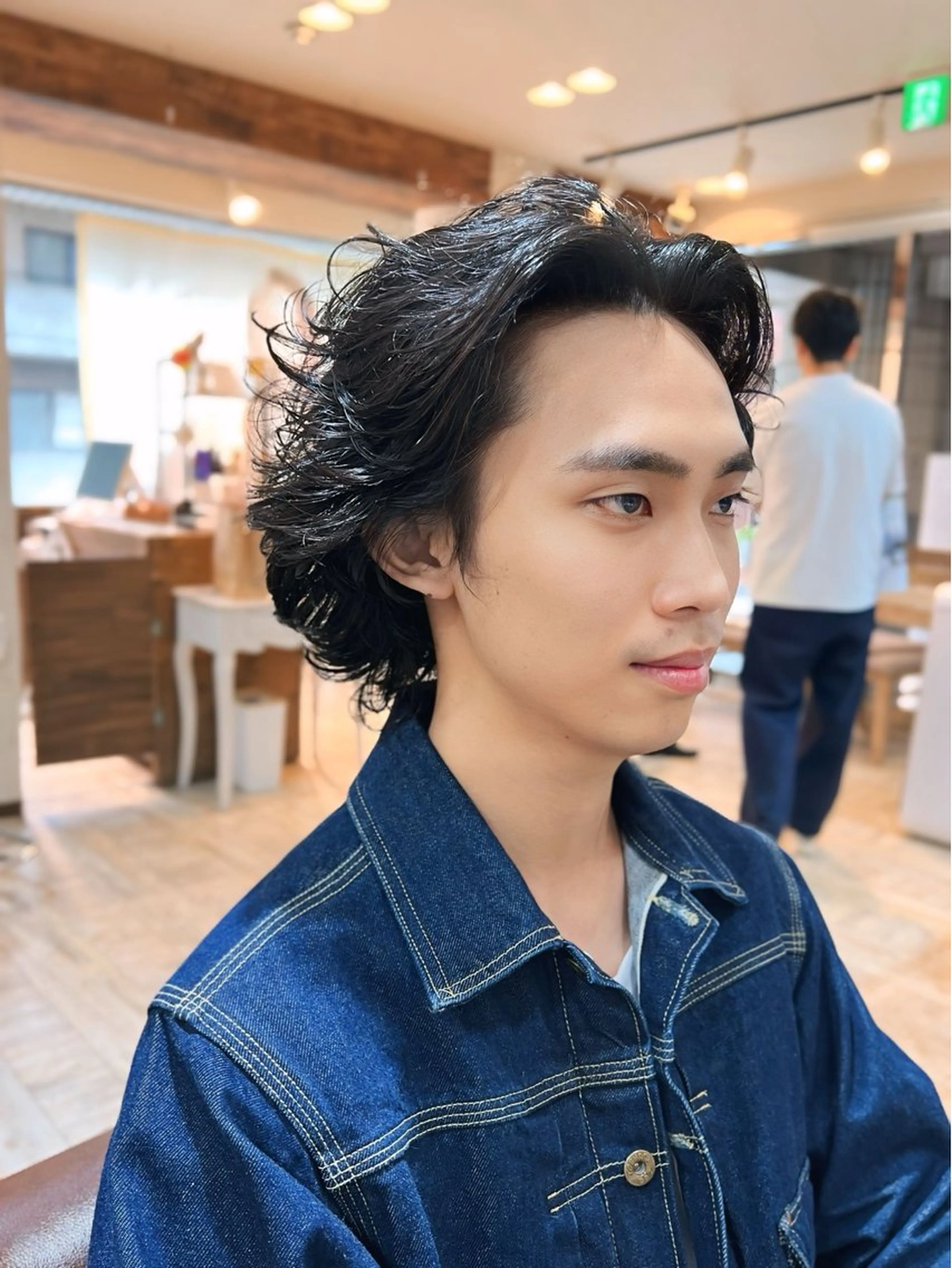 ミディアム 《酸性》矯正特化 SHIN亀井 真のヘアスタイル