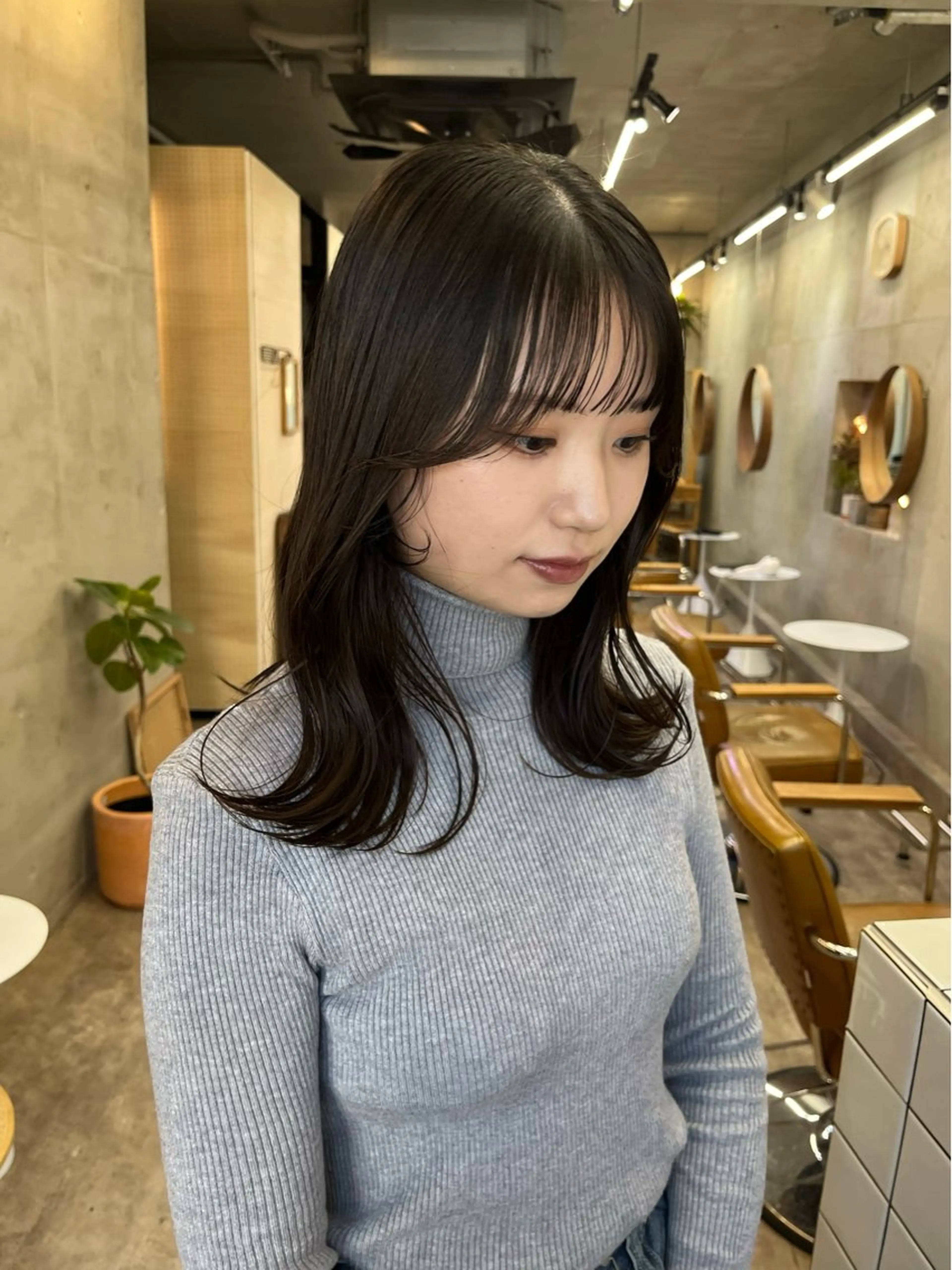 ミディアム 顔周りカット カット SALT WATER所属・🫐 𝐌𝐚𝐨 🫐ボブモデル募集のヘアスタイル