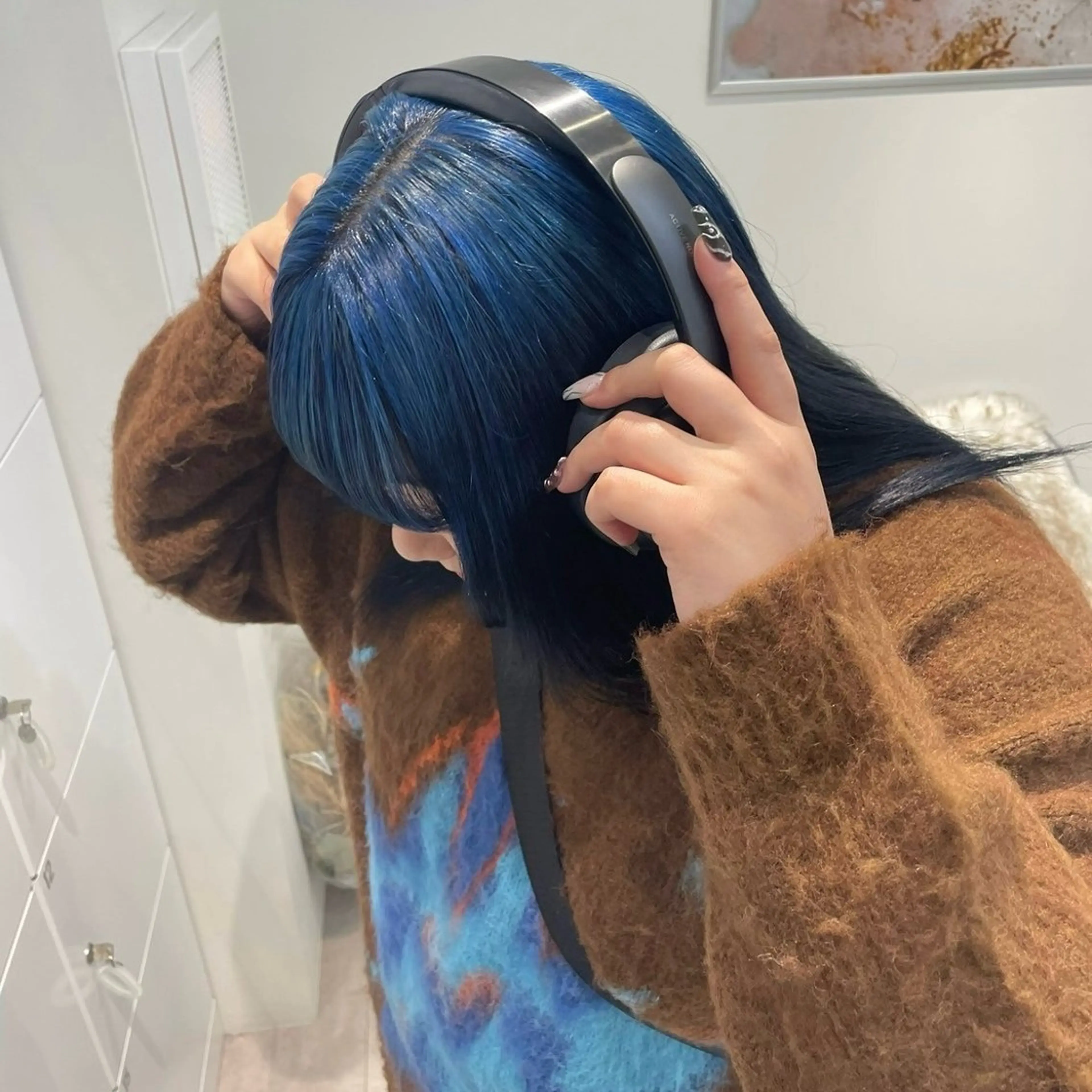セミロング カラー ベージュカラー 黒髪 ブロンド ブルーカラー ブルーブラック 🌊海外ハイライト リタッチ/縮毛矯正のヘアスタイル