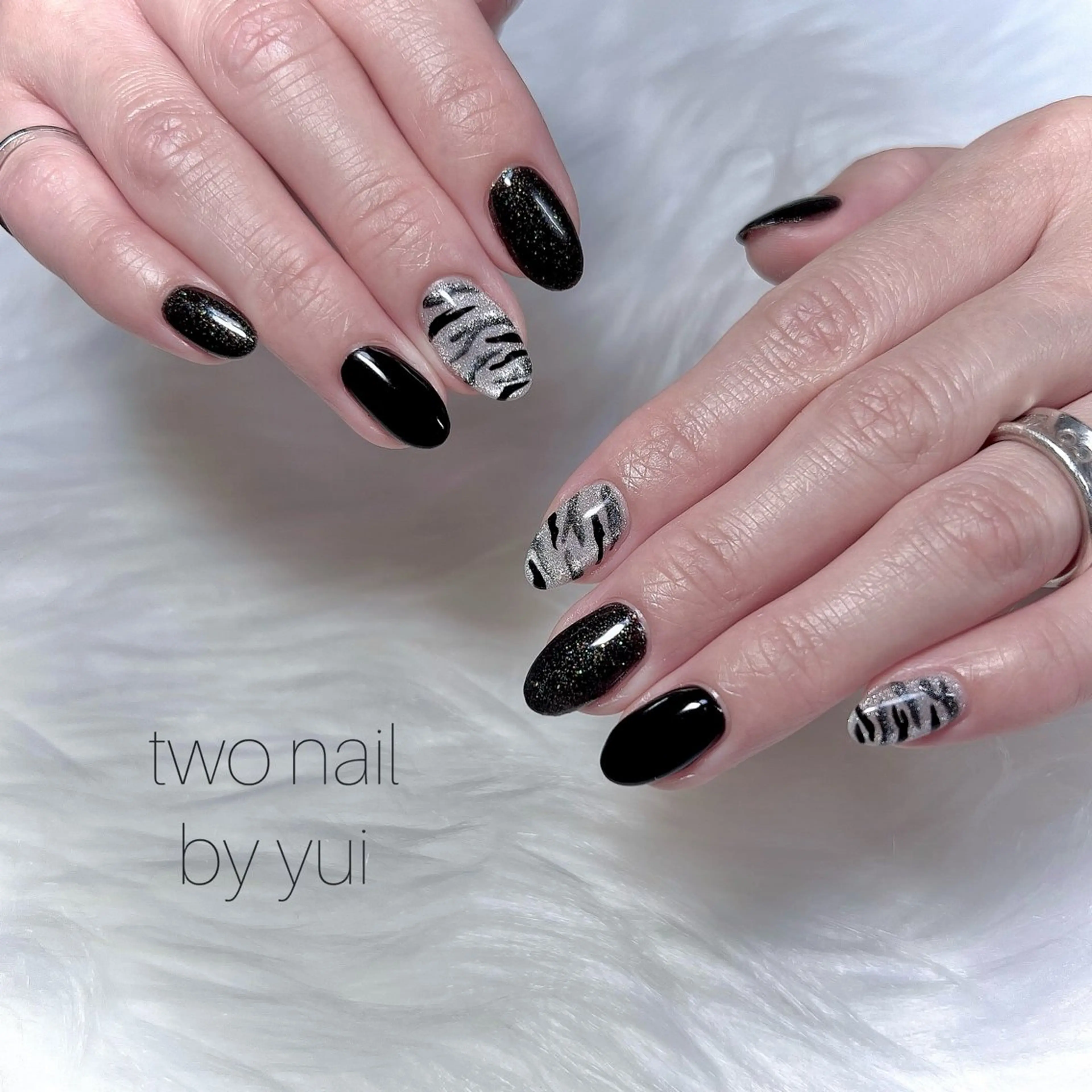 ネイル アートネイル ネイルチップ ホワイト ハンドネイル two nailのネイルデザイン