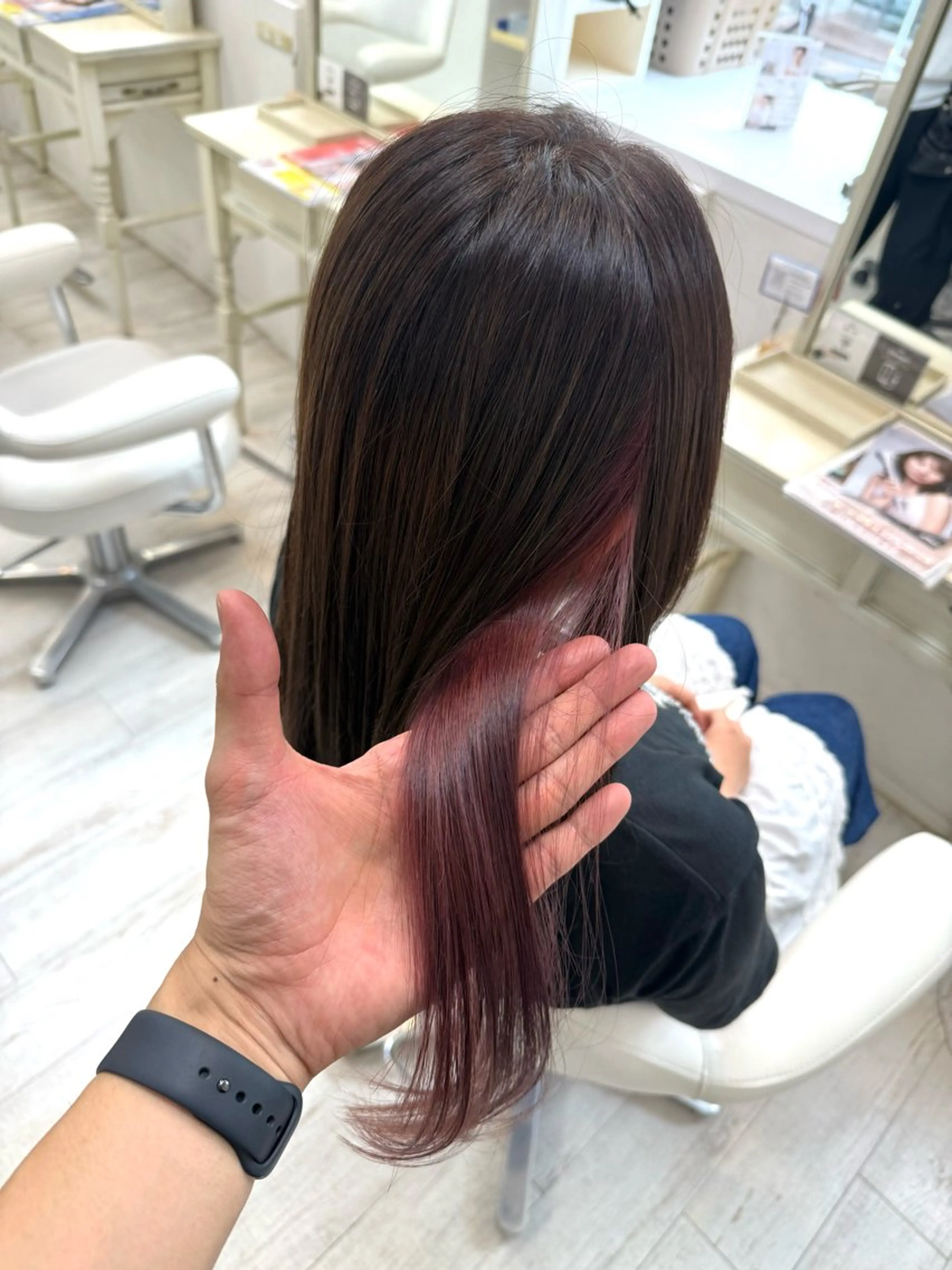 ロング ヘアカラー 新籾 尚哉のヘアスタイル