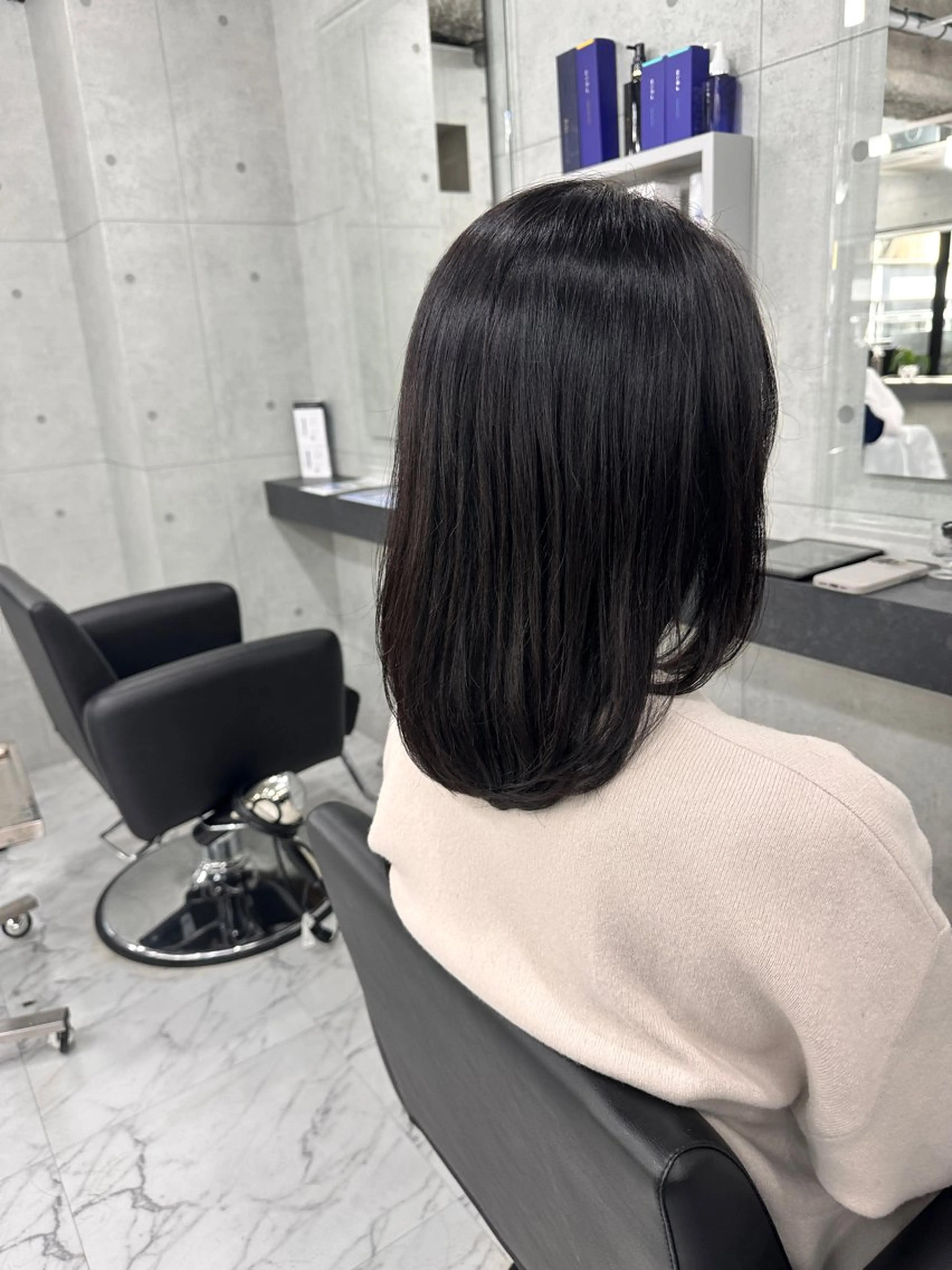 ミディアム ミディアムレイヤー レイヤーカット カット Endearing 銀座/レイヤーカットのヘアスタイル