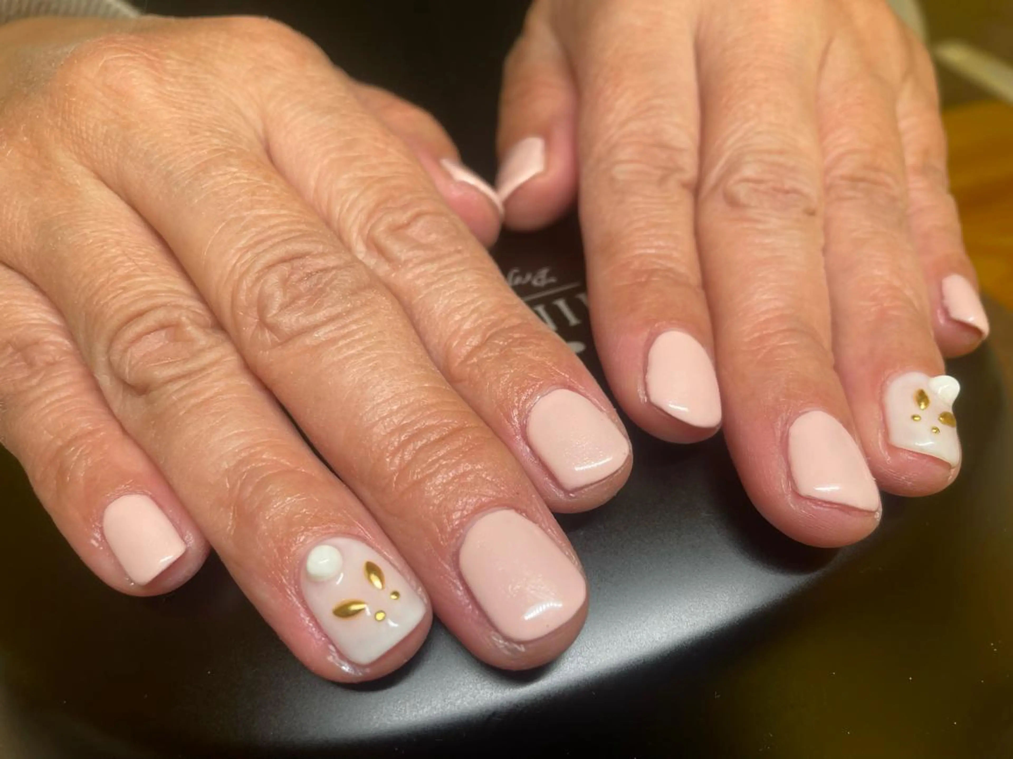 ショート ネイル M. KOTOMIのネイルデザイン