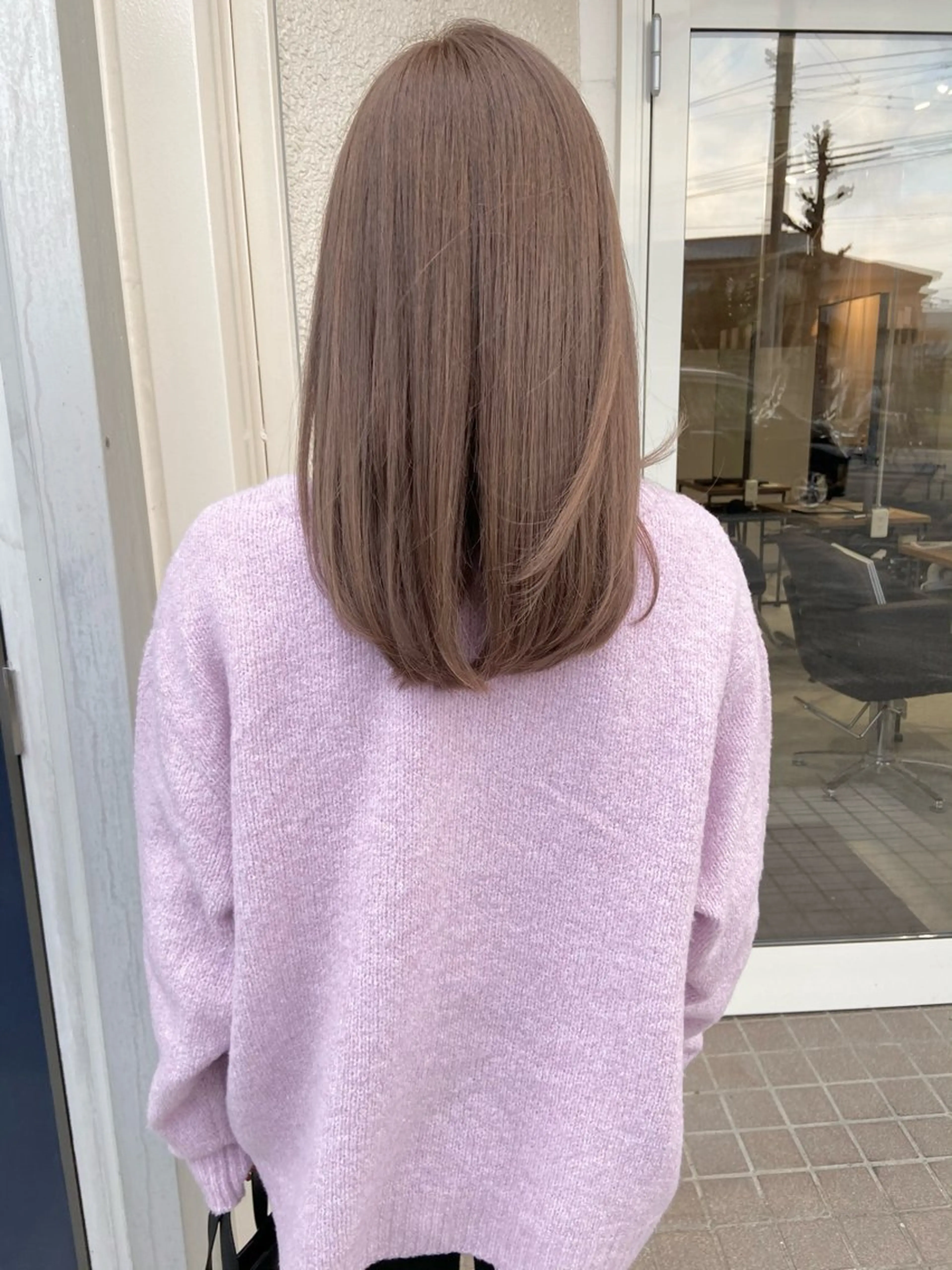 ミディアム ボブ 髪質改善 韓国風ヘア レイヤーカット 縮毛矯正 suii..hair designブリーチのヘアスタイル