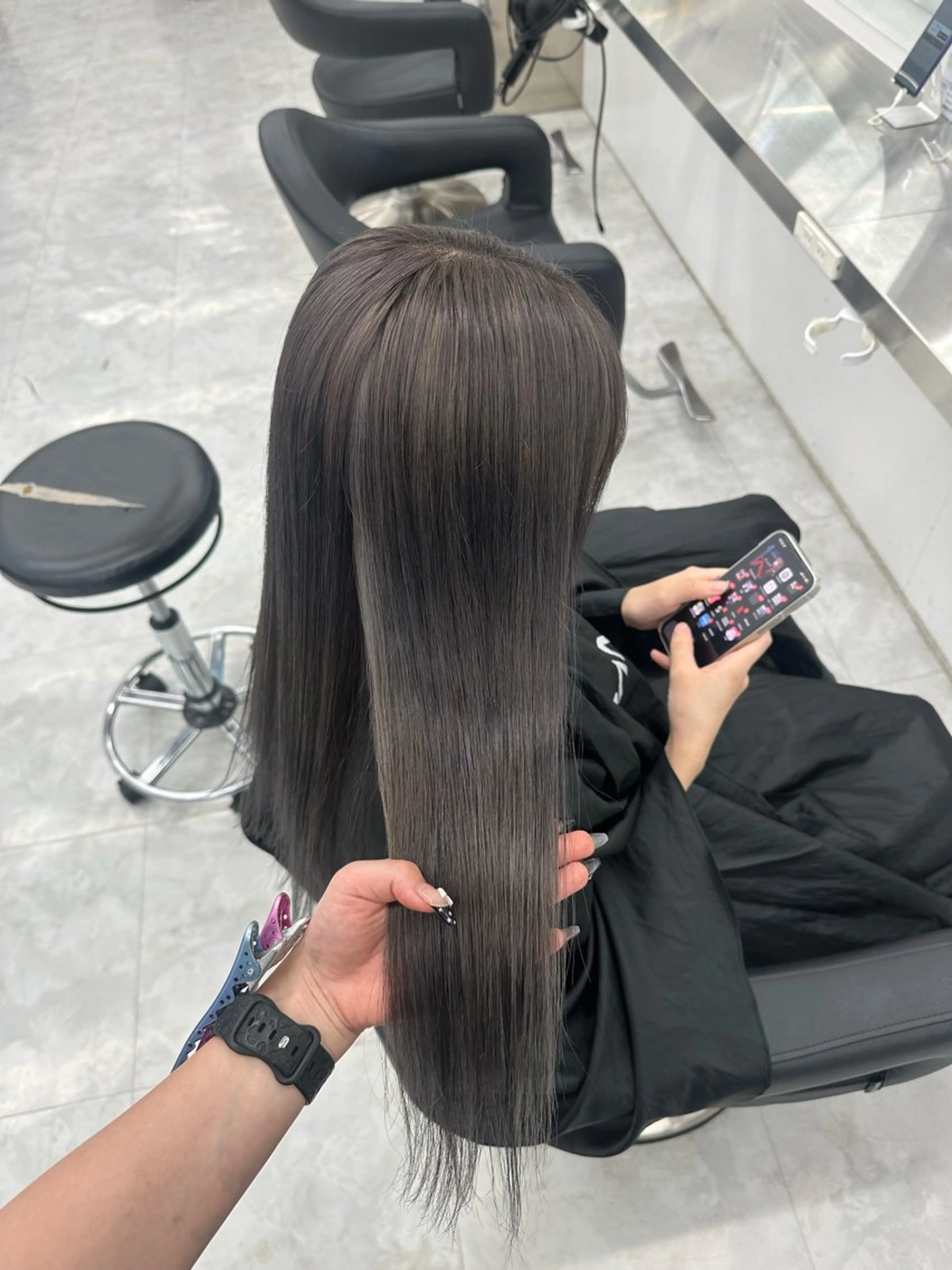 カラー カット ヘアカラー 透ける透明感カラー 🩶anju🪽ྀིのヘアスタイル