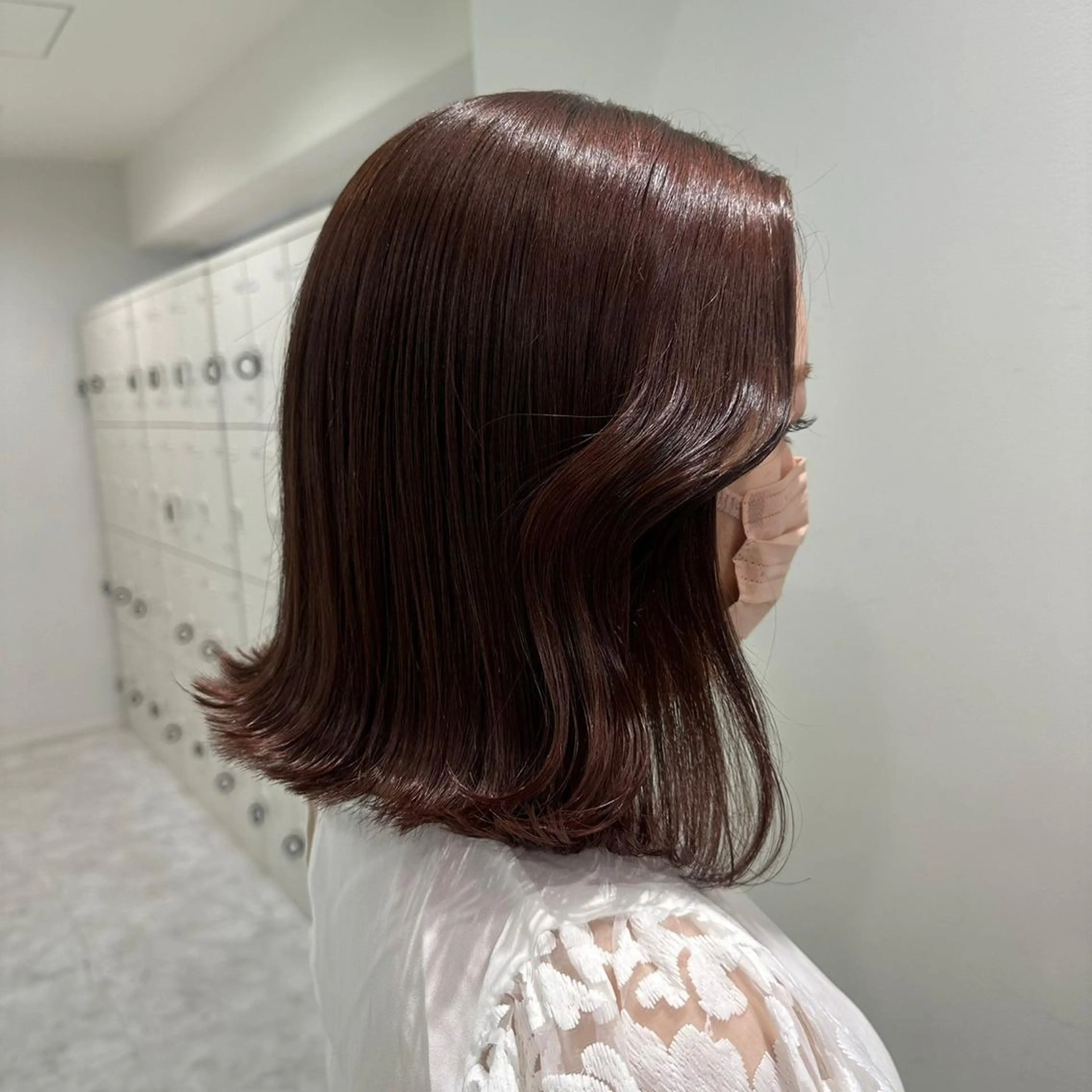セミロング カラー ブラウンカラー チョコレートブラウン 韓国レイヤーカット /ダブルカラーのヘアスタイル