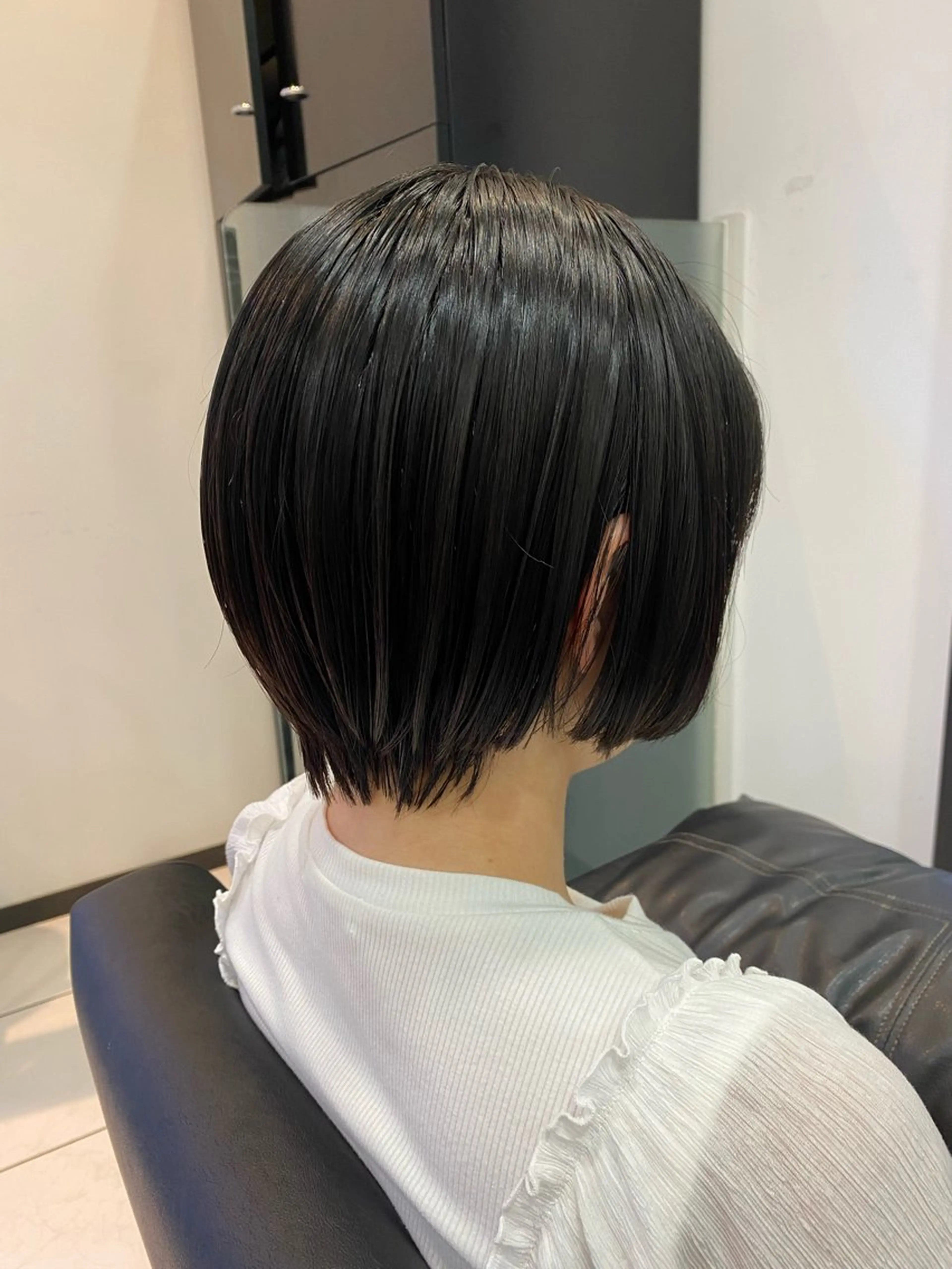 ショート カット 縮毛矯正 トリートメント YASU🍎ボブ/ 赤系カラー/髪質改善のヘアスタイル