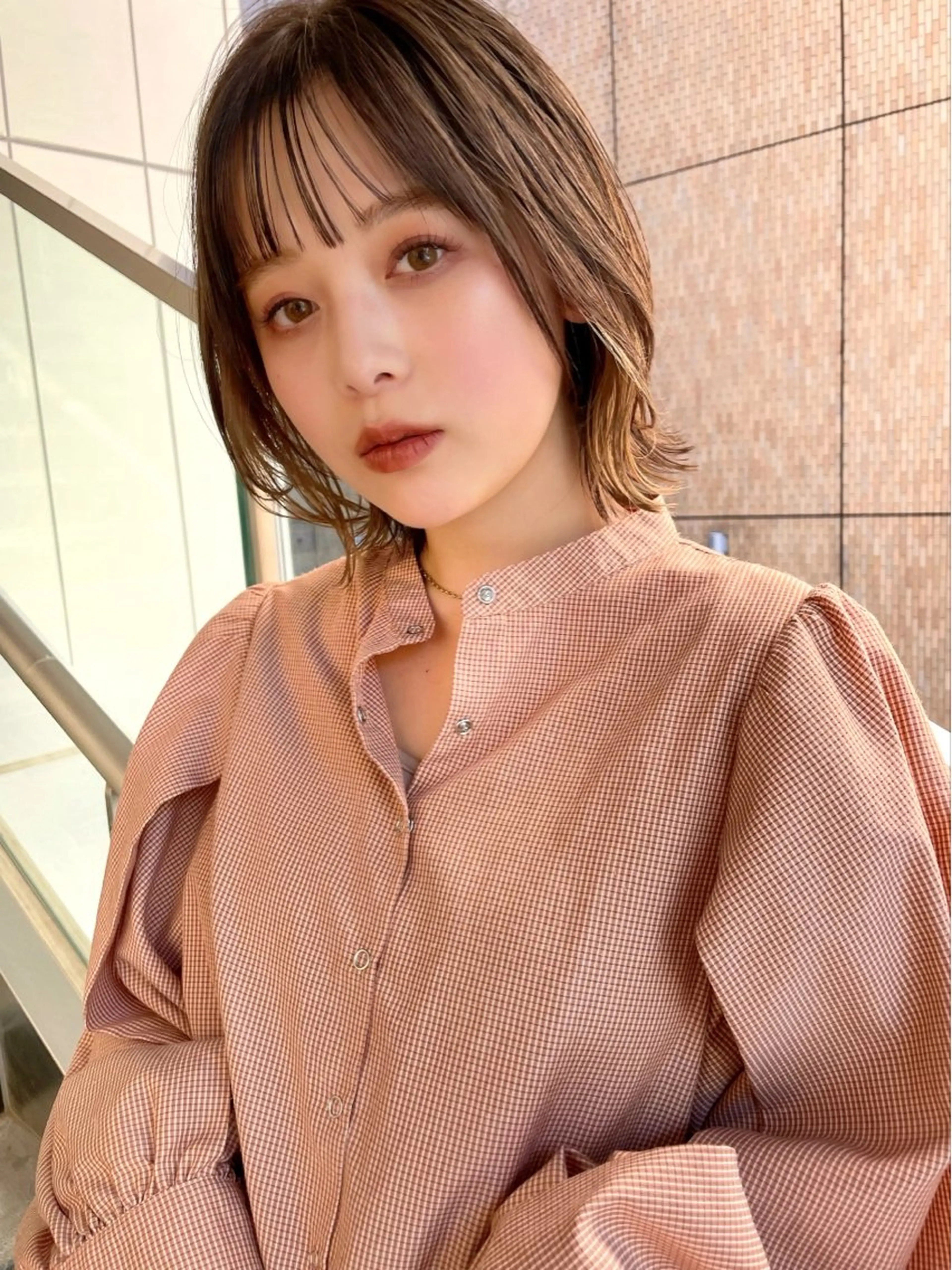 ミディアム カラー 切りっぱなしボブ ボブレイヤー ボブ くびれヘア 顔まわりレイヤー カット ヘアカラー 結べるレイヤーボブ くびれLady表参道のヘアスタイル