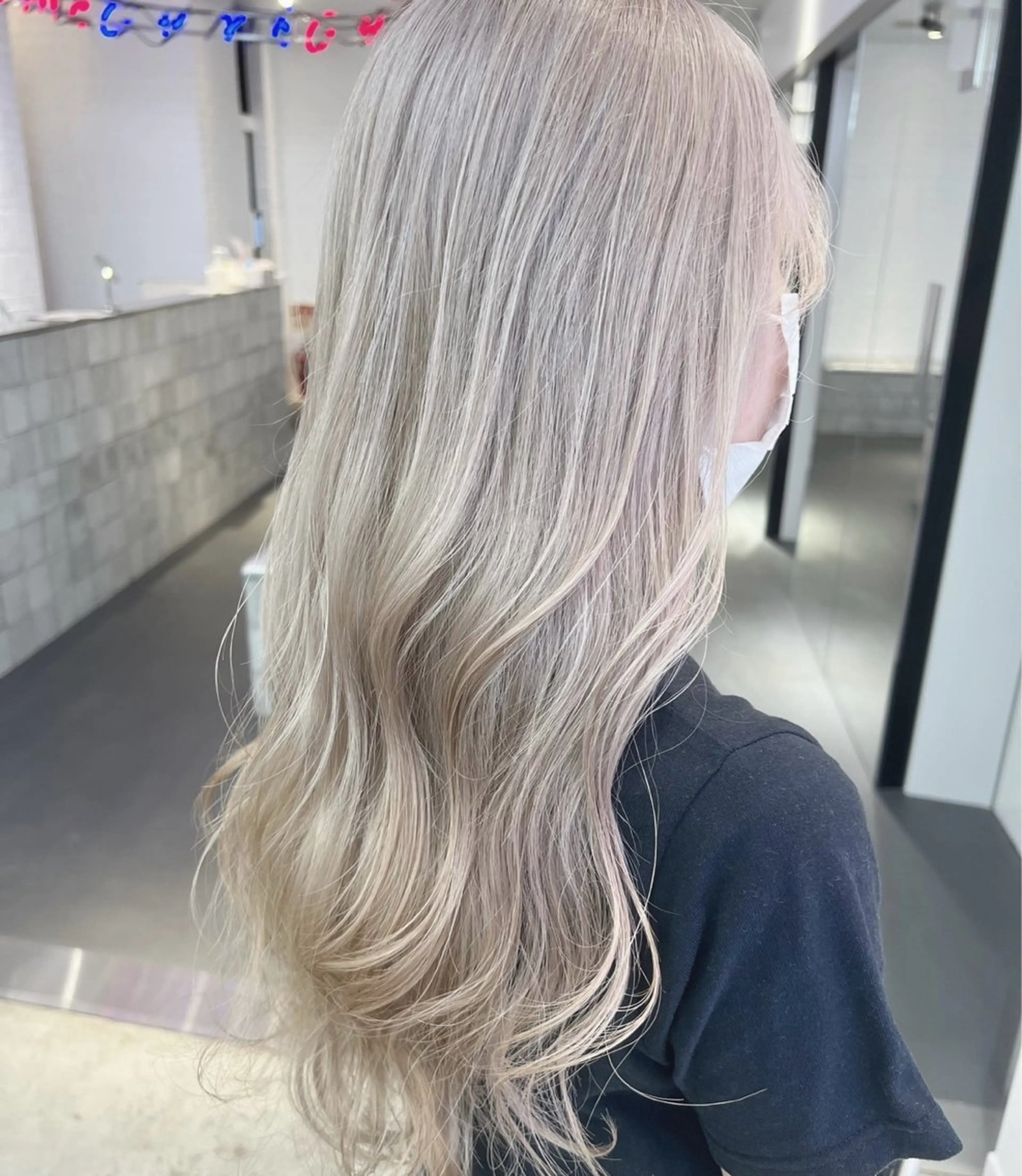 カラー ブリーチカラー×艶 🍨mihoのヘアスタイル