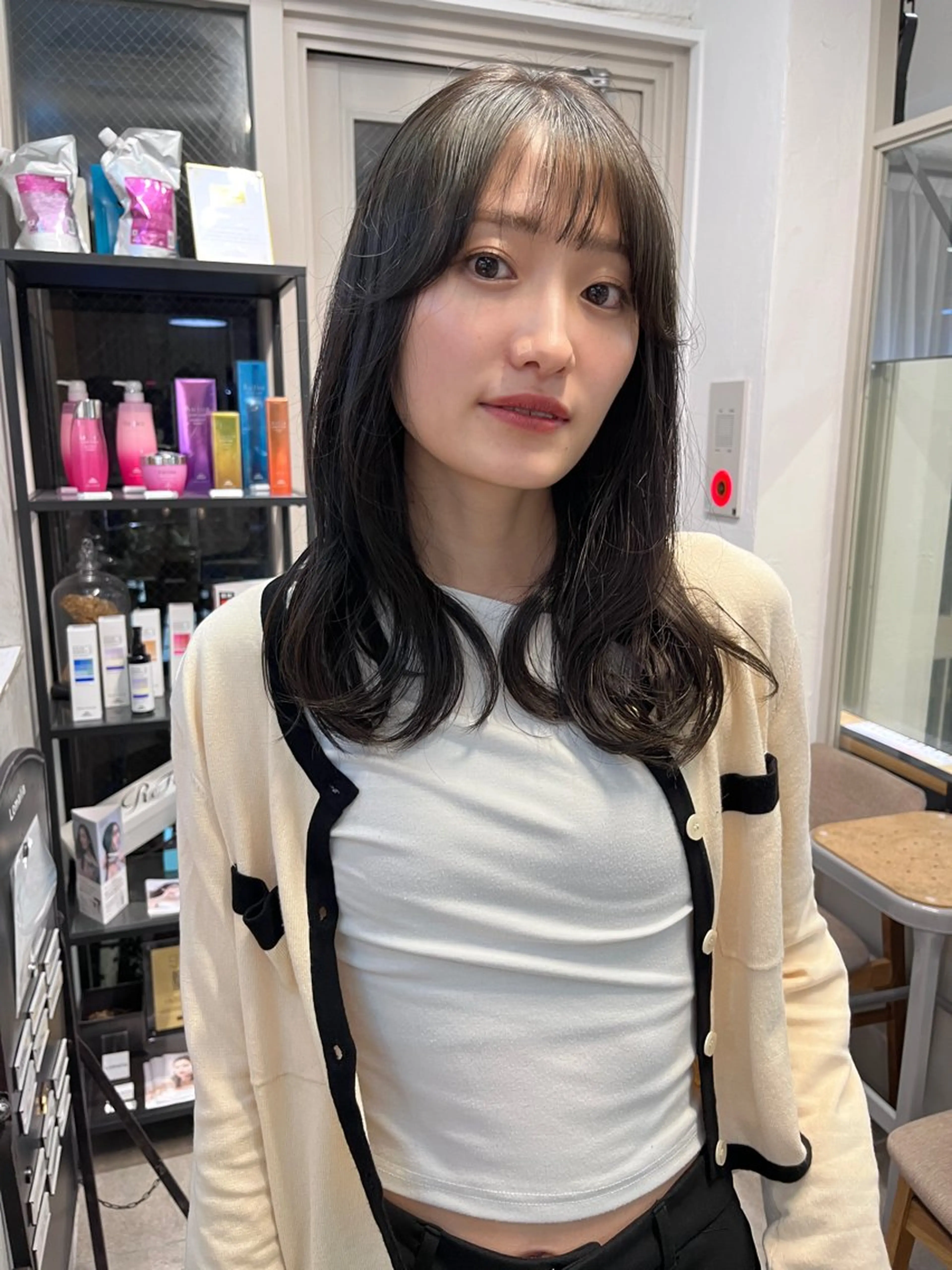 セミロング カラー カット ヘアカラー トリートメント スッと馴染むhair /ヨシダトモキのヘアスタイル