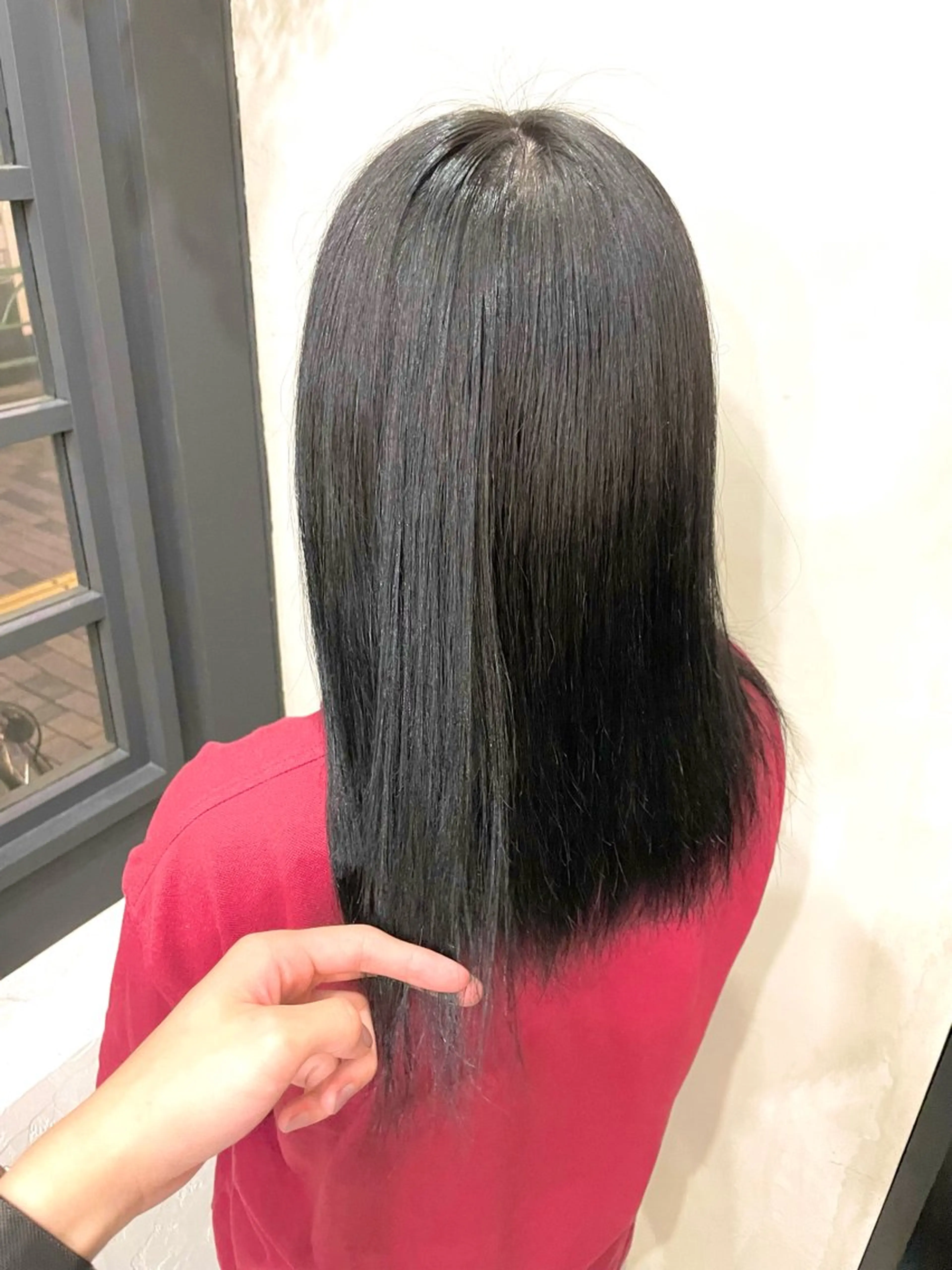 セミロング カラー アッシュ アッシュブラック 黒髪 ヘアカラー ヘッドスパ ✨メンズ縮毛モデル 募集✨イブキのヘアスタイル