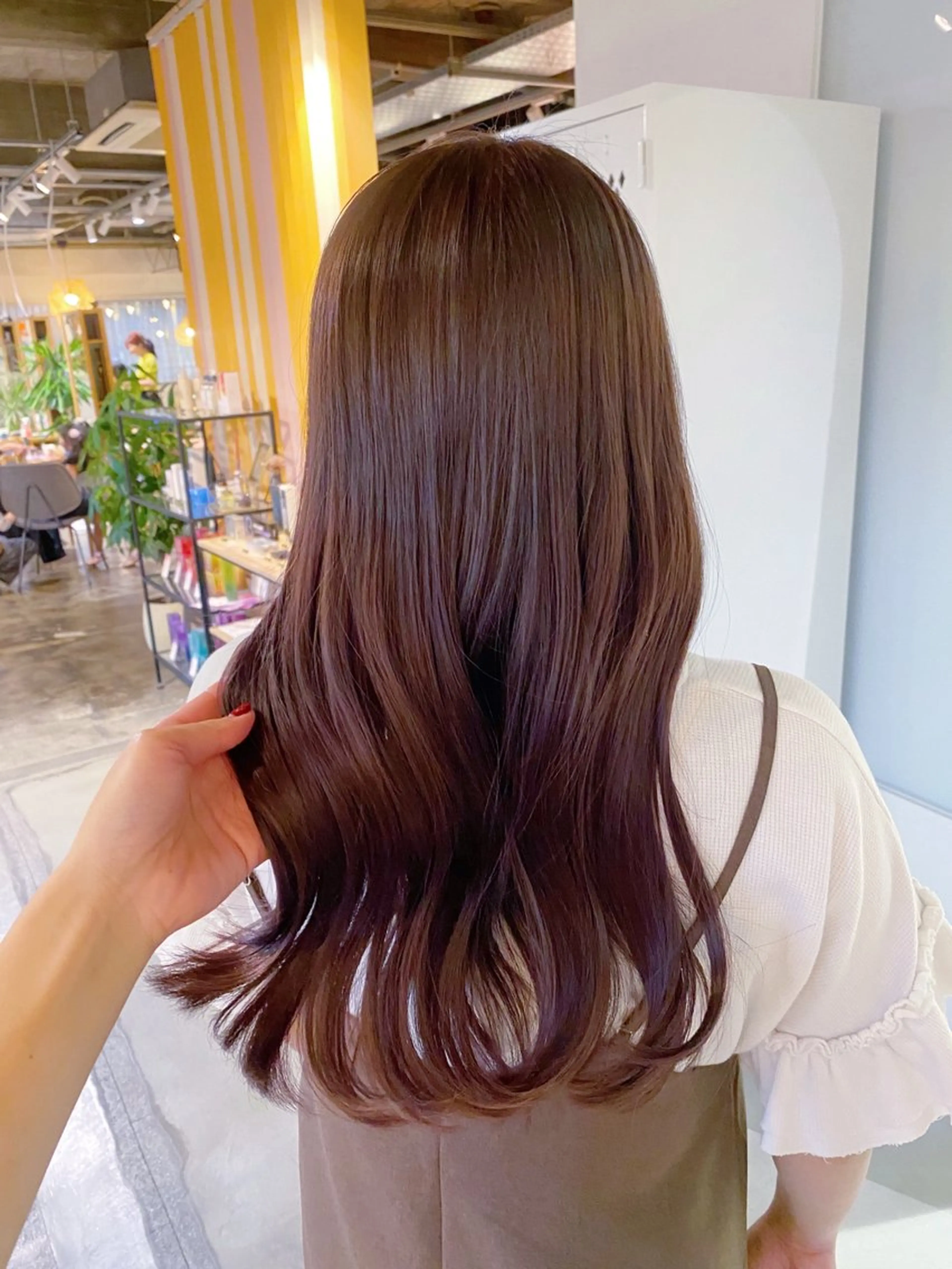 ロング カラー ブリーチ ブリーチなしカラー ピンクカラー パープルカラー 永縄 結花のヘアスタイル