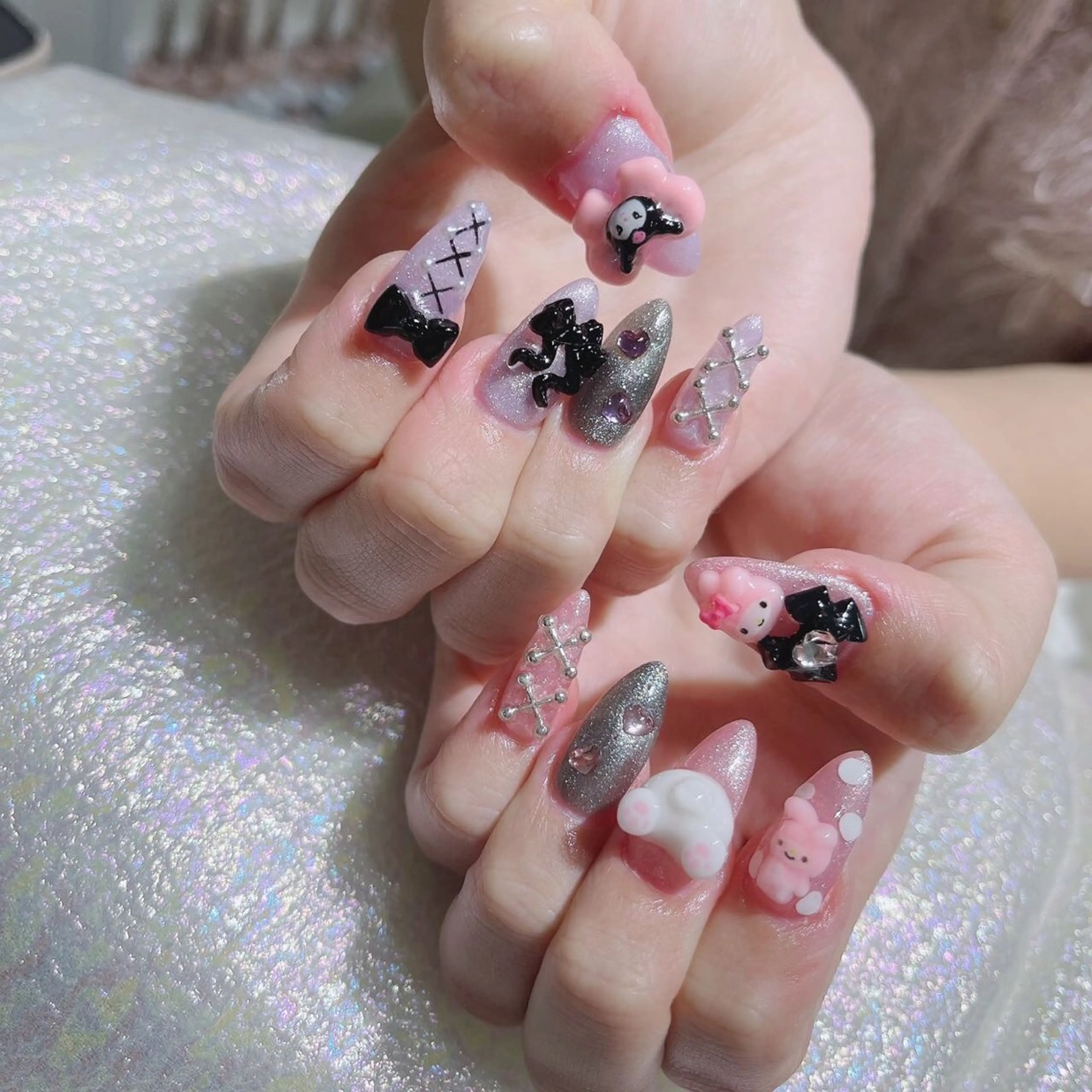 ネイル ハンドネイル Queens ひなのネイルデザイン