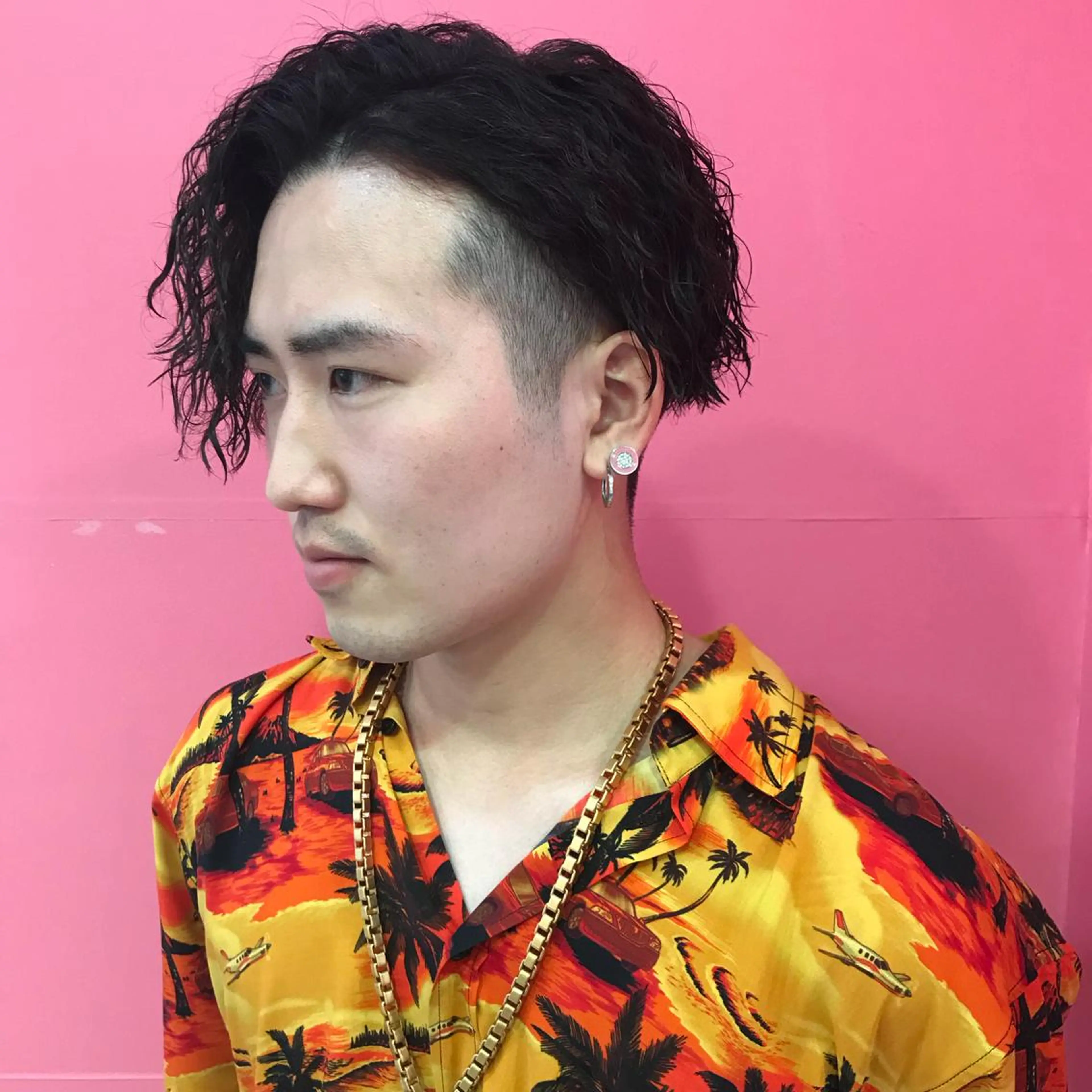 ショート パーマ メンズ メンズパーマ メンズツイストパーマ ショートヘア ツイストパーマ カット Vir by browのヘアスタイル