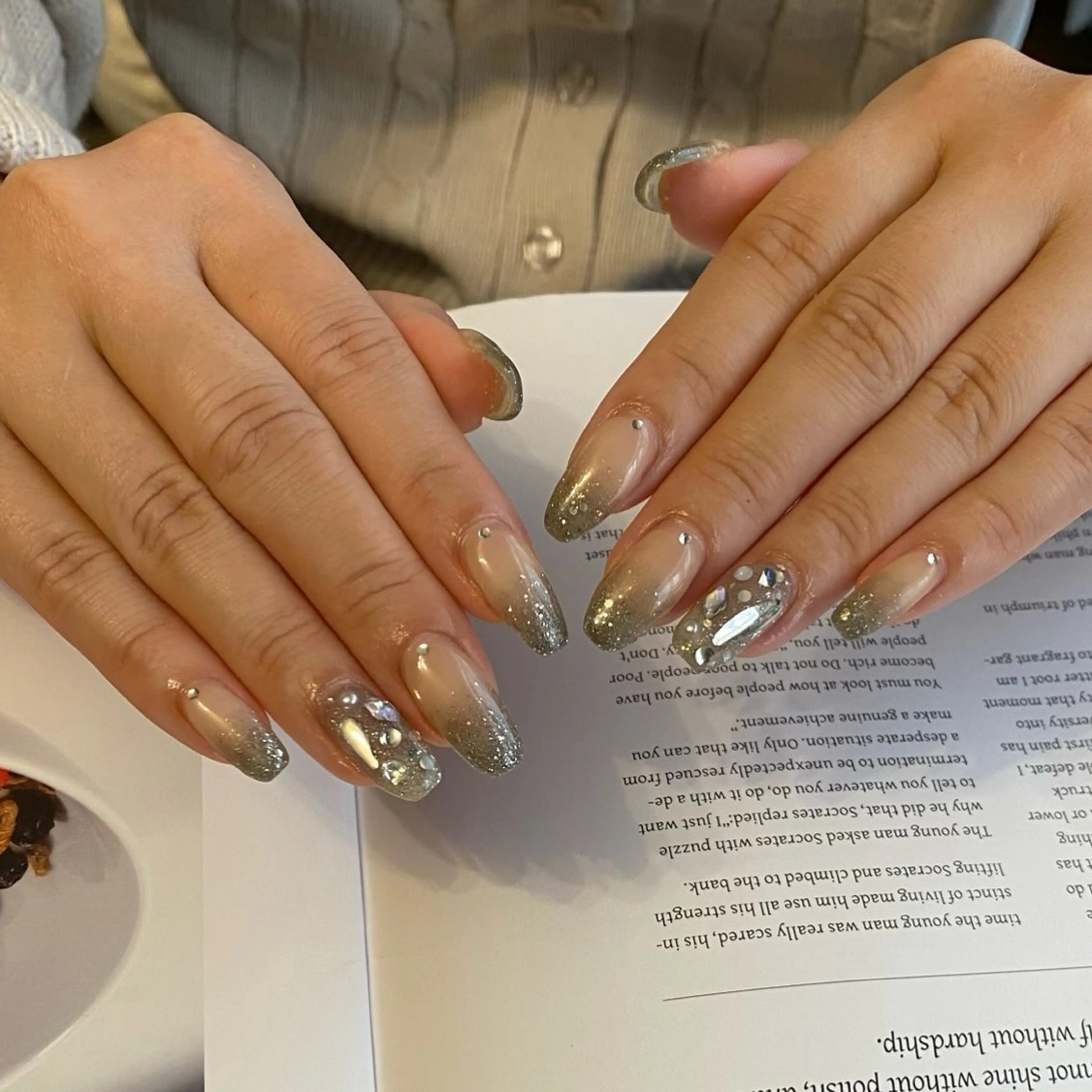 ネイル ストーンネイル ハンドネイル ハンドケア nail salon maniのネイルデザイン