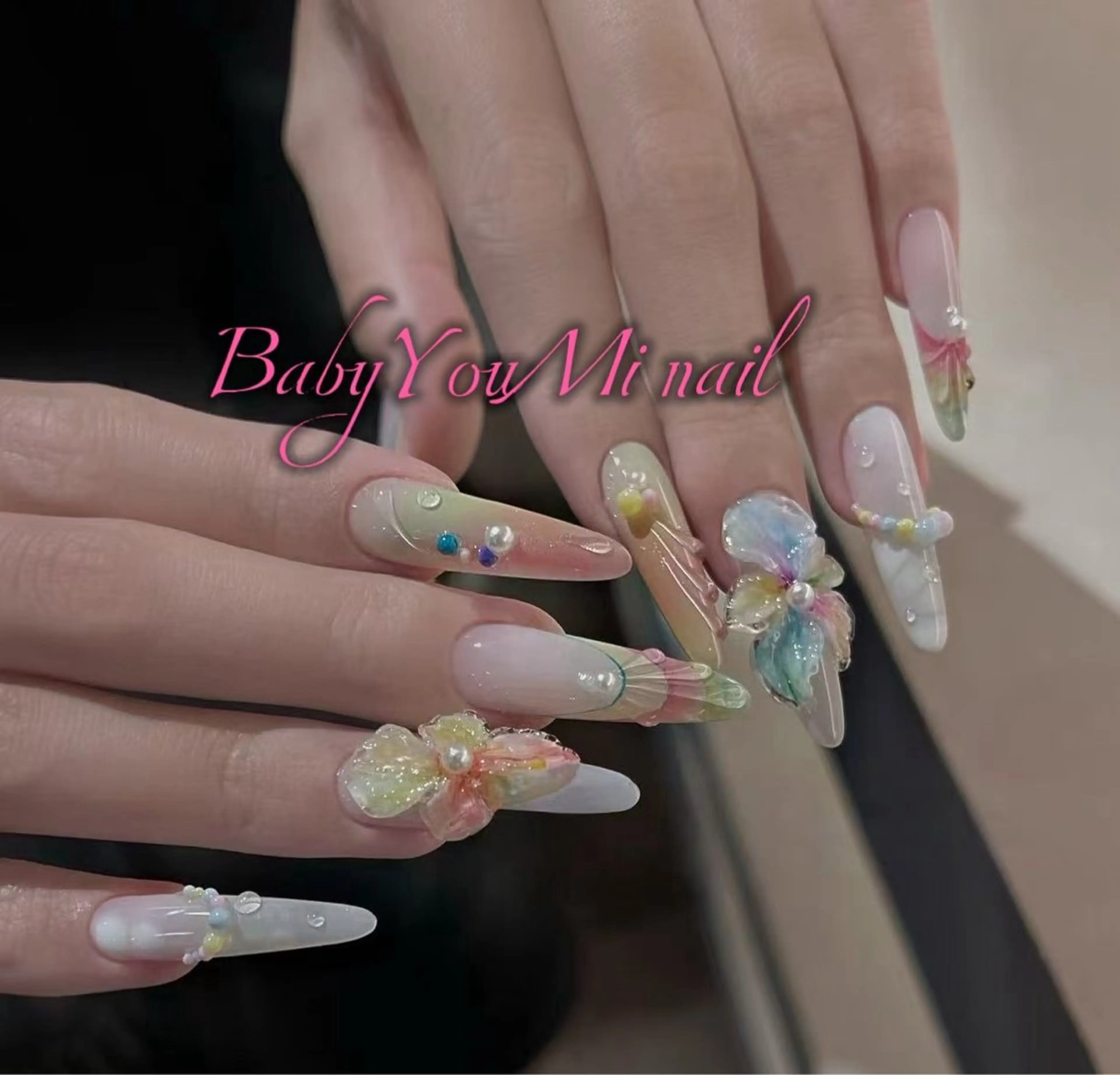 ネイル オーロラネイル フラワーネイル フットネイル フレンチネイル ジェルネイル ハンドネイル BabyYouMi nailのネイルデザイン