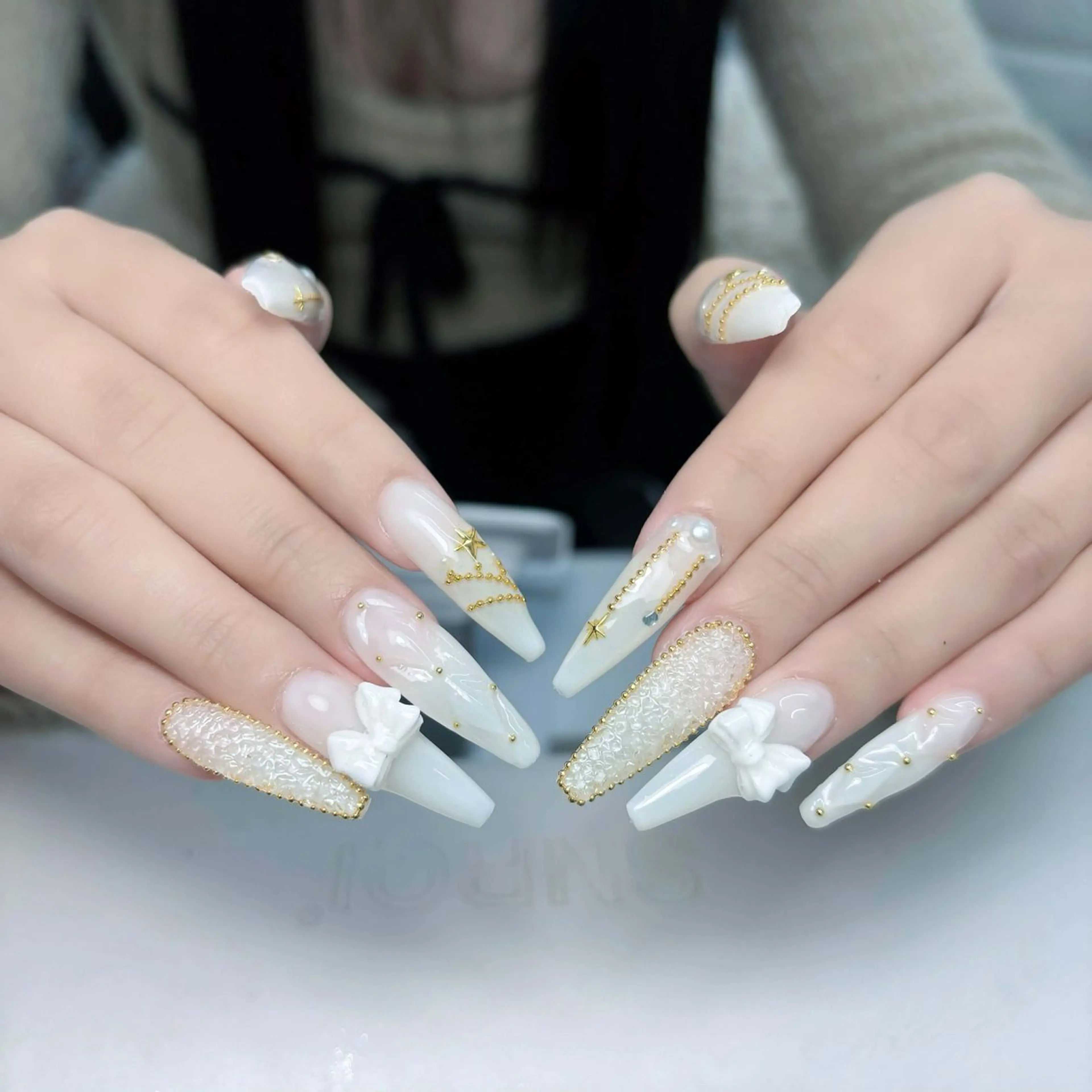 ネイル ハンドネイル ハンドケア いちご chan novaのネイルデザイン