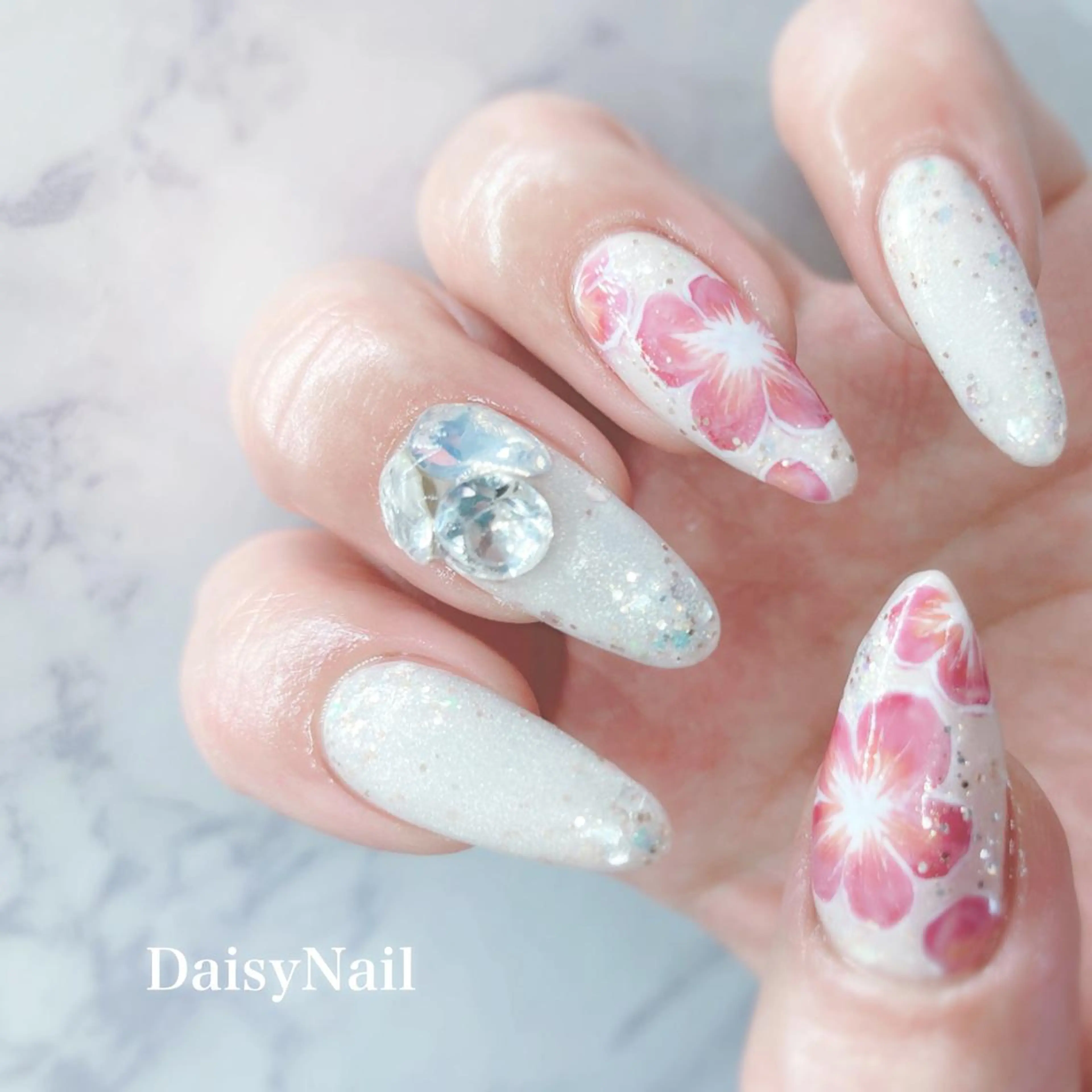 ネイル Daisy Nail所属・Daisy Nailのネイルデザイン