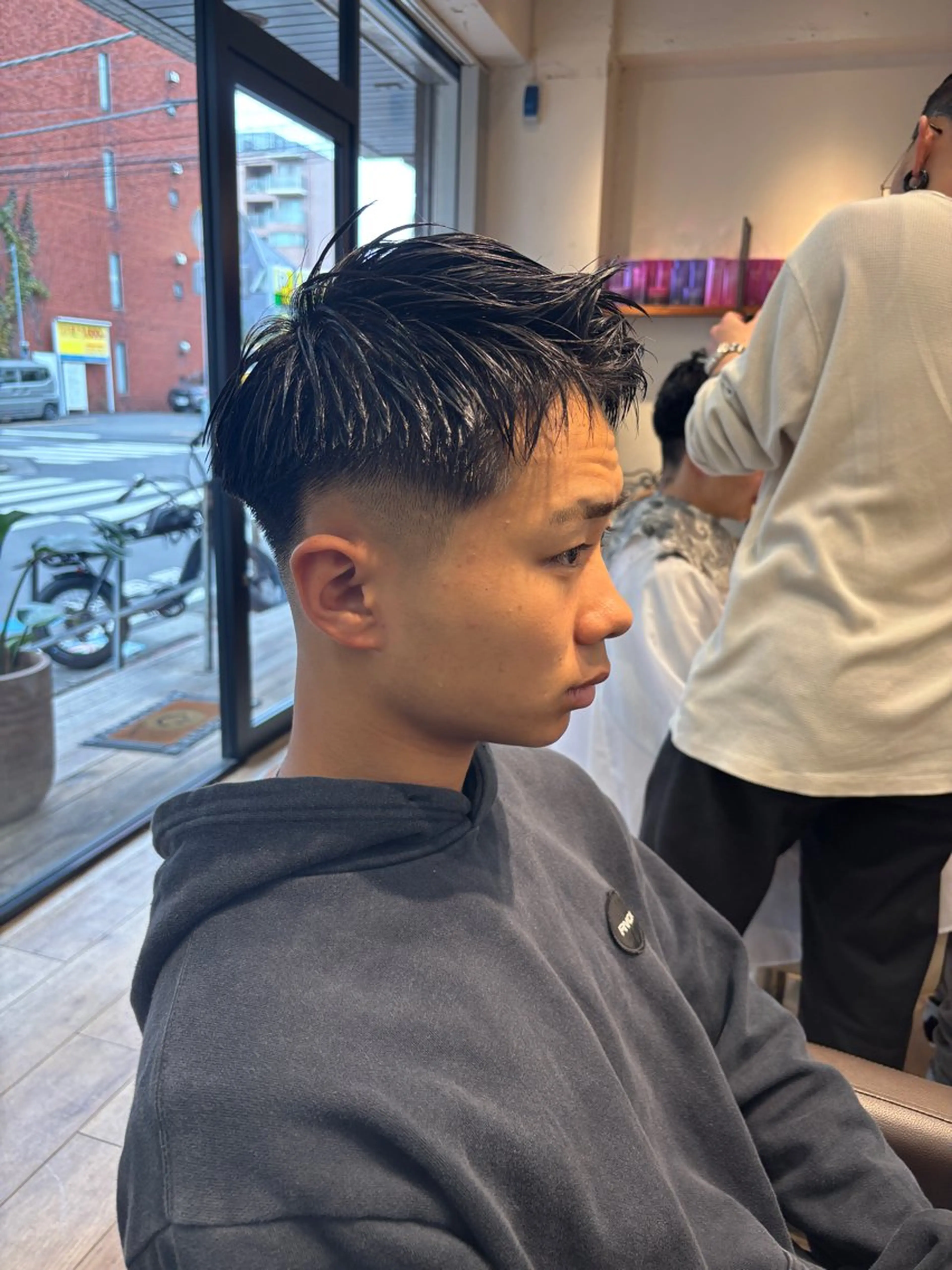 ショート メンズ カット 洛樹 /海外風ヘアー /ハイライト/パーマのヘアスタイル