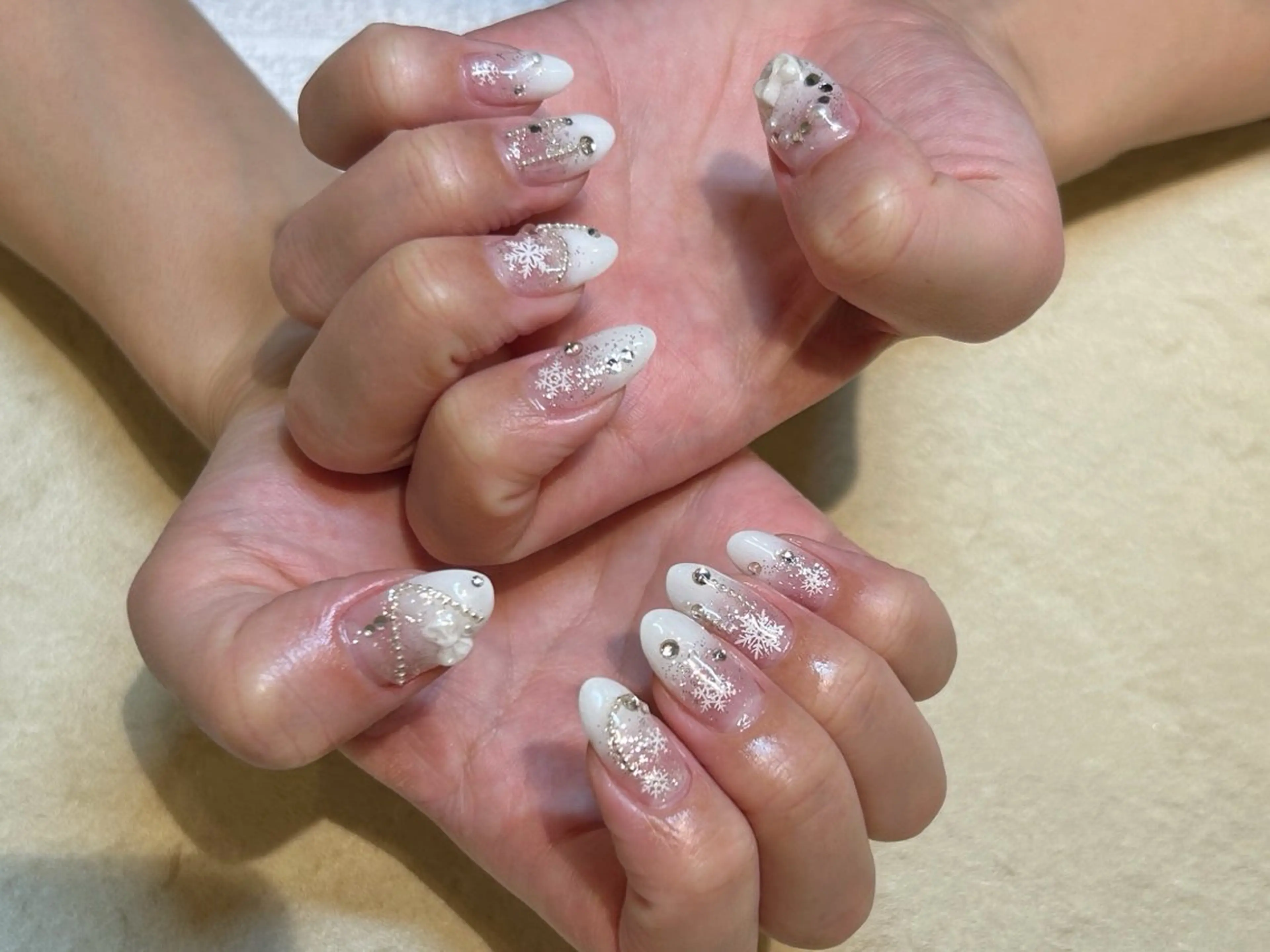 ネイル ハンドネイル ネイルサロン エルフィンのネイルデザイン