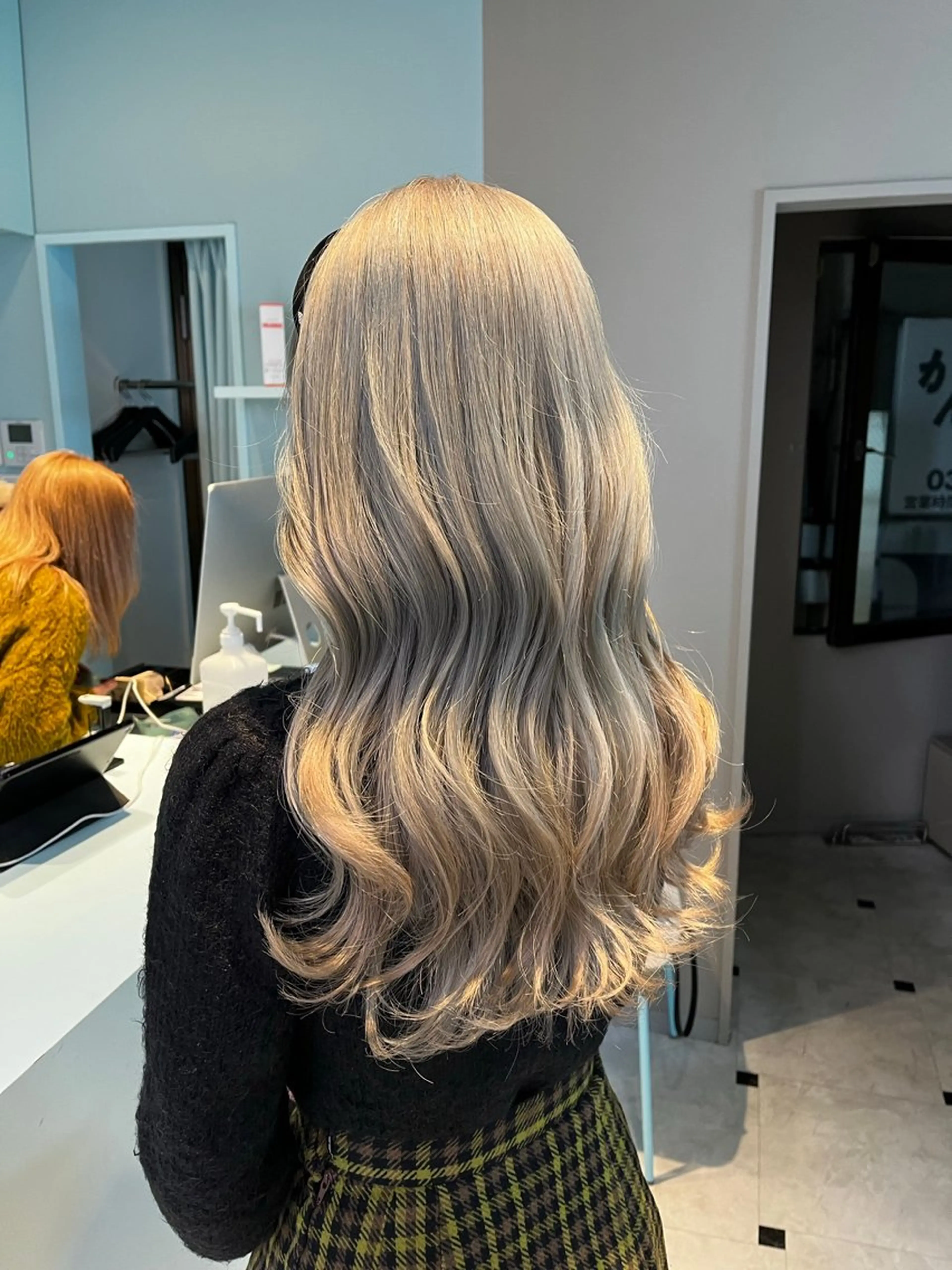 ロング カラー ヘアカラー トリートメント ブリーチカラー 🩵MIZUKIのヘアスタイル