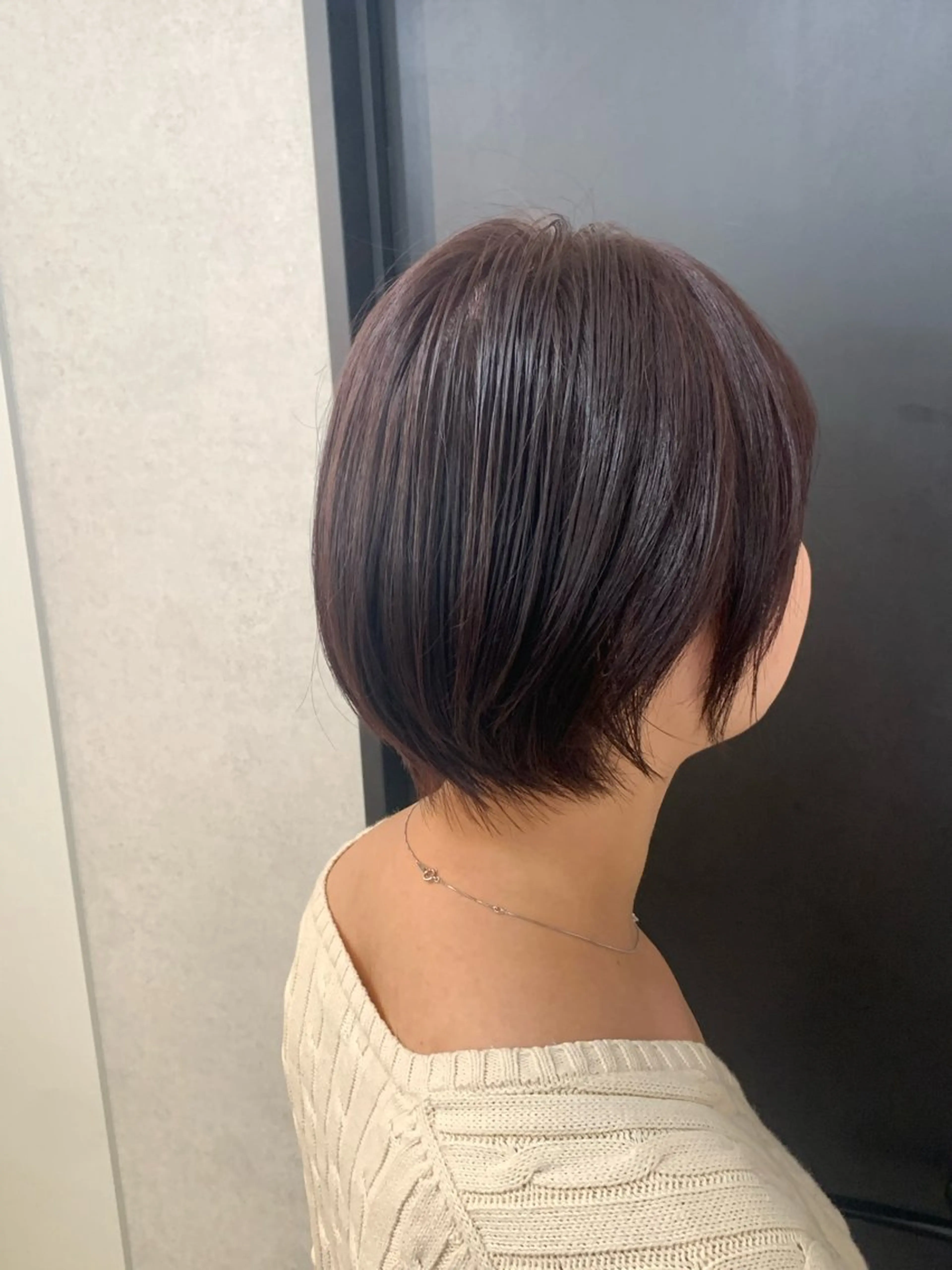 ショート カラー ブラウンカラー 透明感カラー パープルカラー パープルブラウン YOHA HAIR GARDEN所属・臼井 真人のヘアスタイル