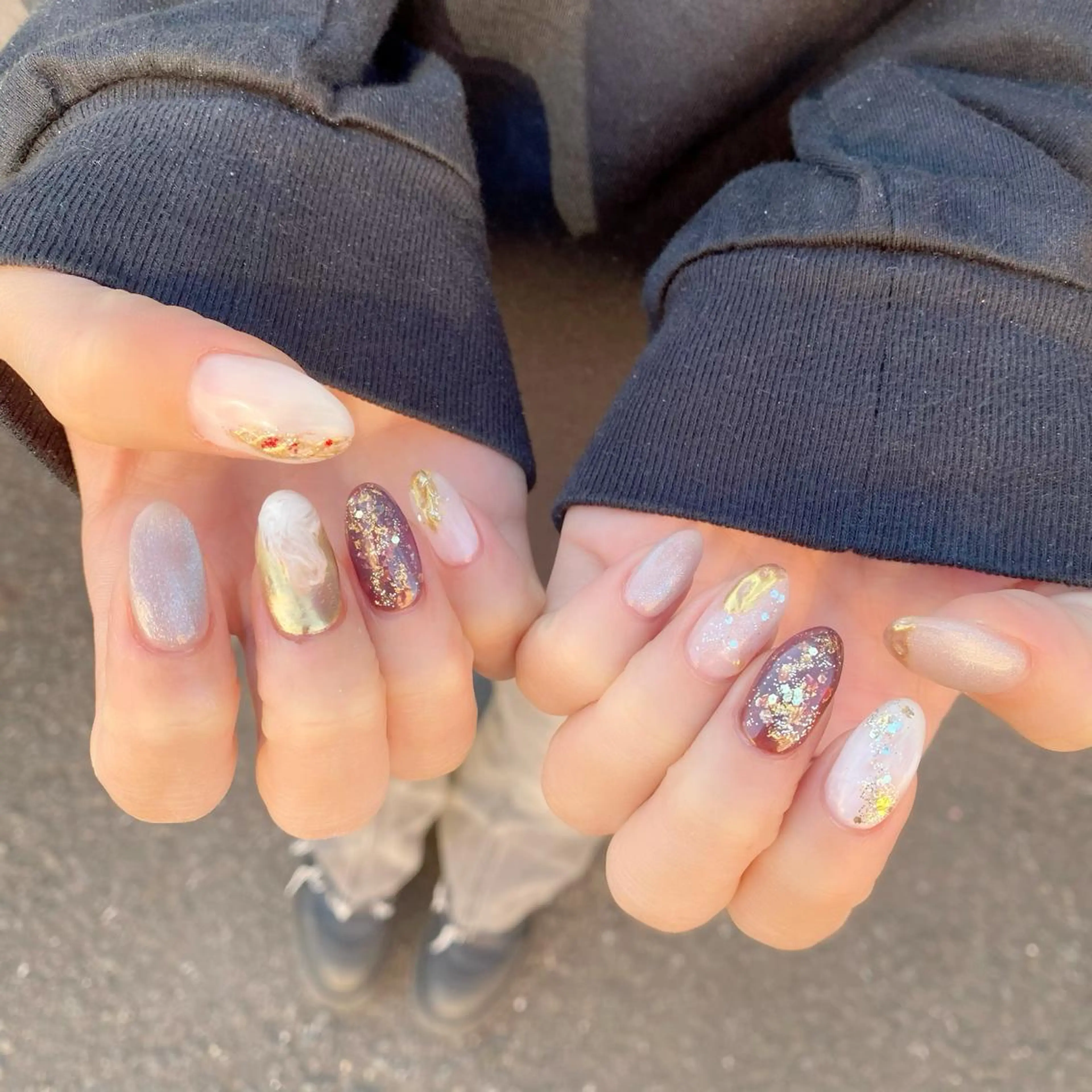 ネイル ブラウン ニュアンスネイル ホワイト 冬ネイル ハンドネイル Salon Kのネイルデザイン