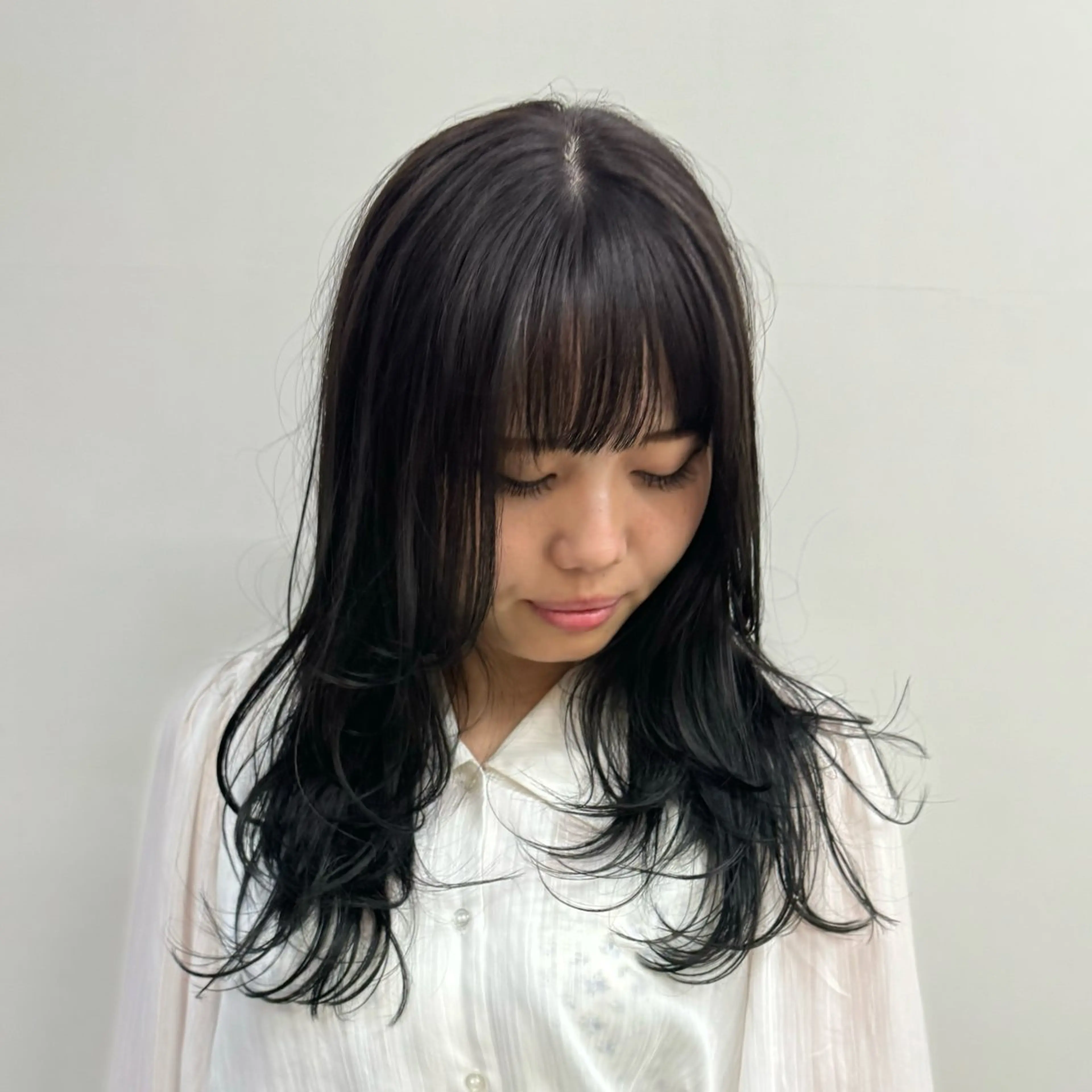 ロング カラー ヘアカラー トリートメント 清水愛果/オリーブ カラー/透明感カラーのヘアスタイル