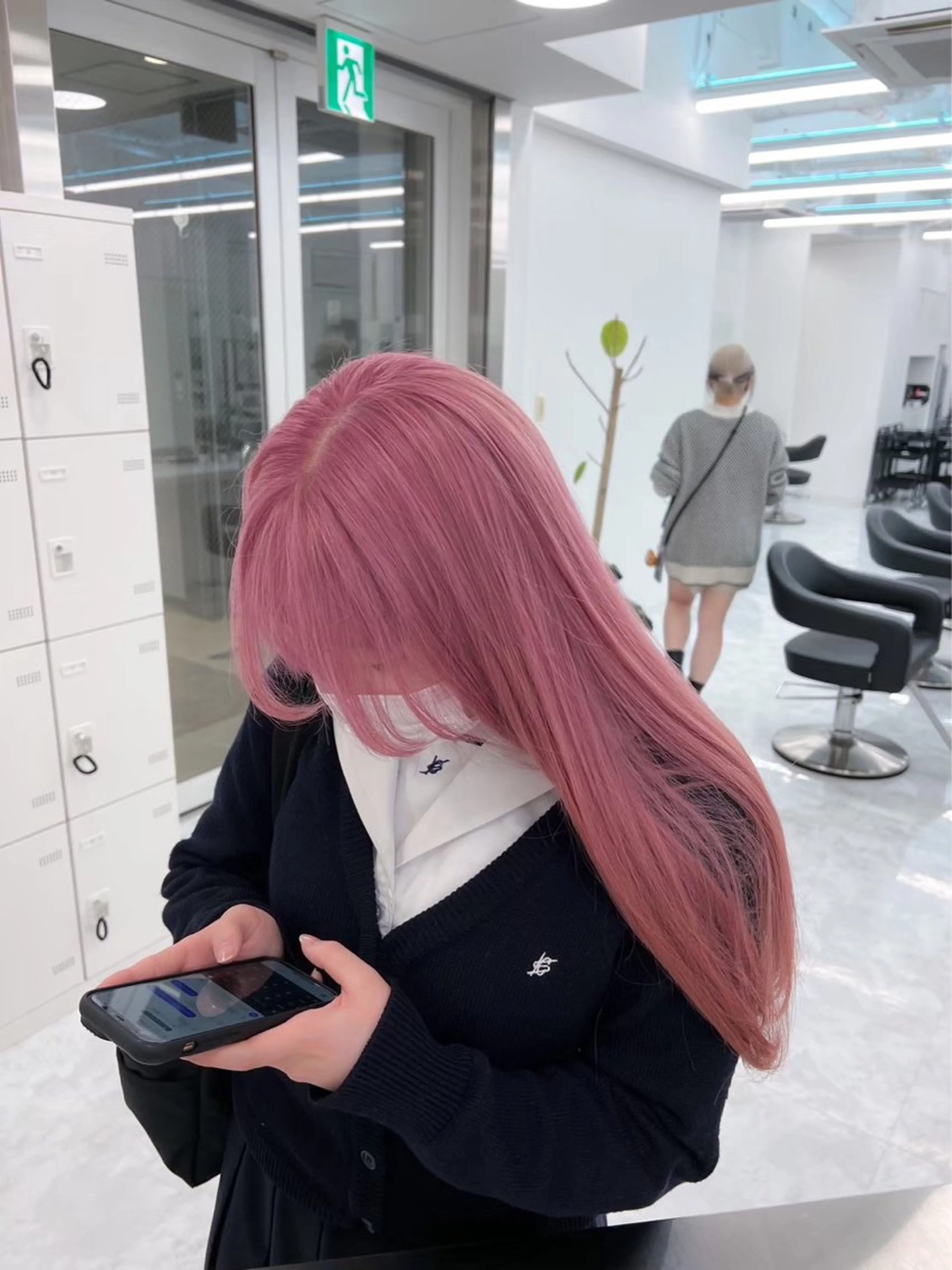 ロング ヘアカラー 大人上品🤍明るめ ベージュ🤍REOのヘアスタイル