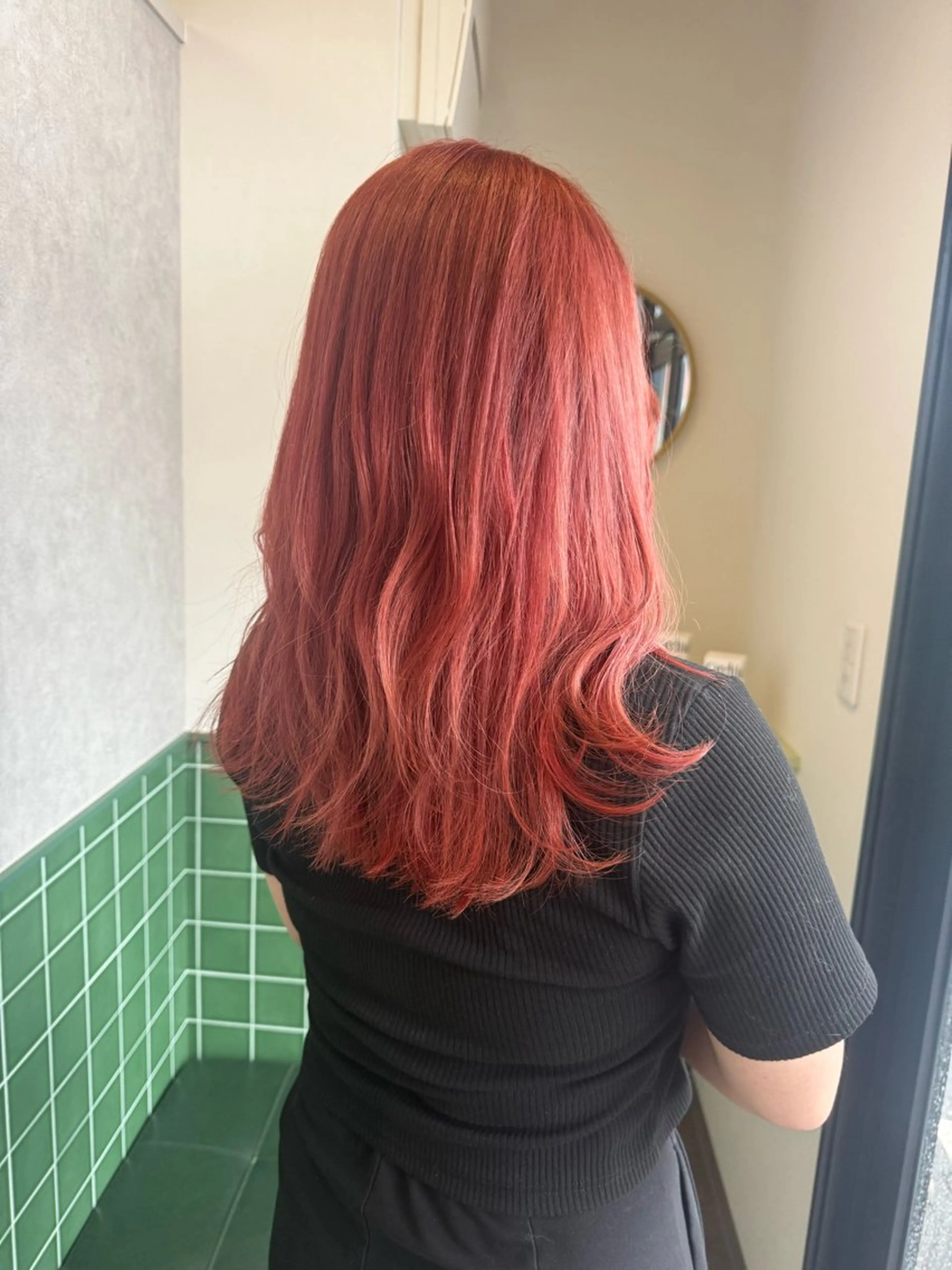 ミディアム ヘアカラー Licol所属・髪質改善サロン Licolフリー予約のヘアスタイル