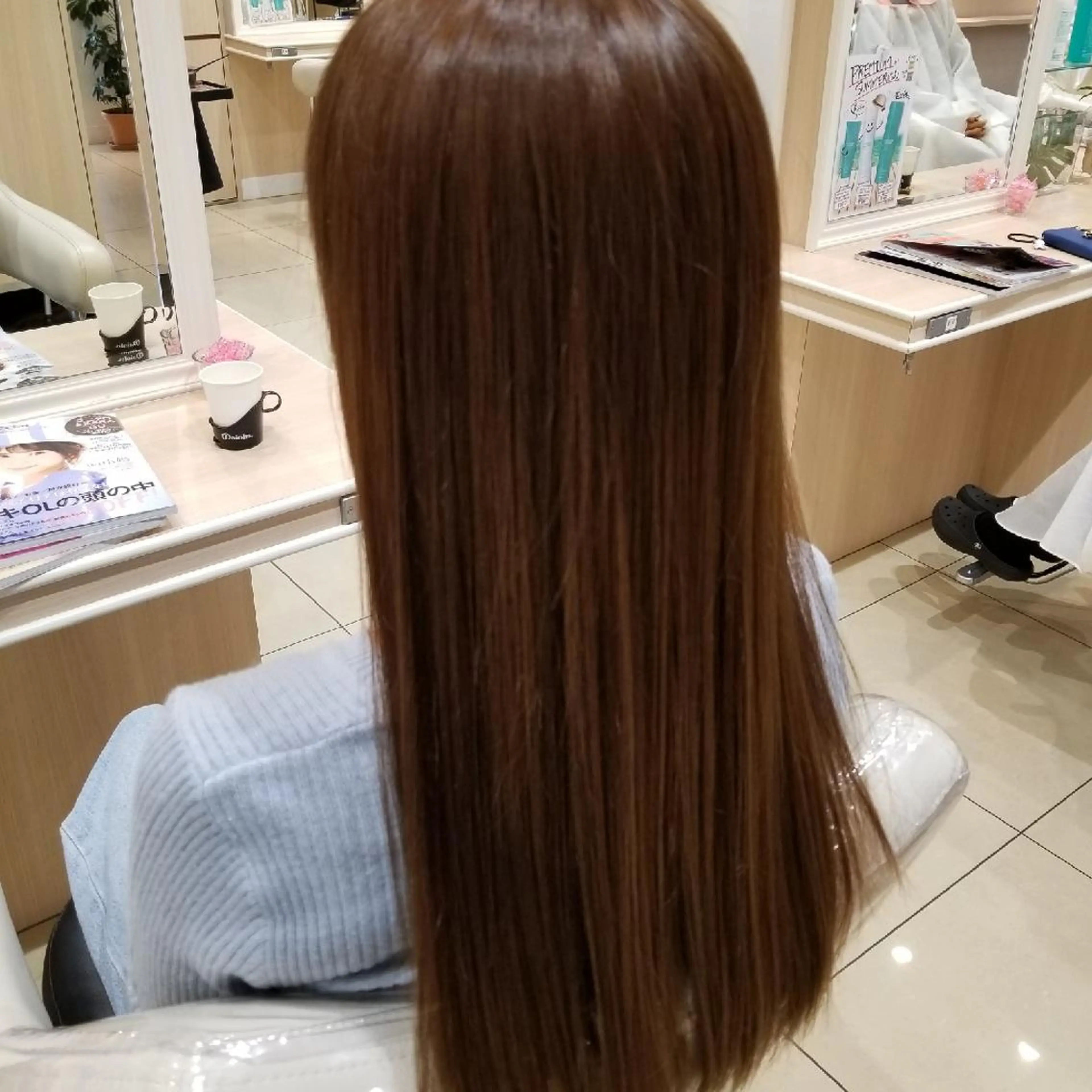 ロング カラー 山内 佐江子のヘアスタイル