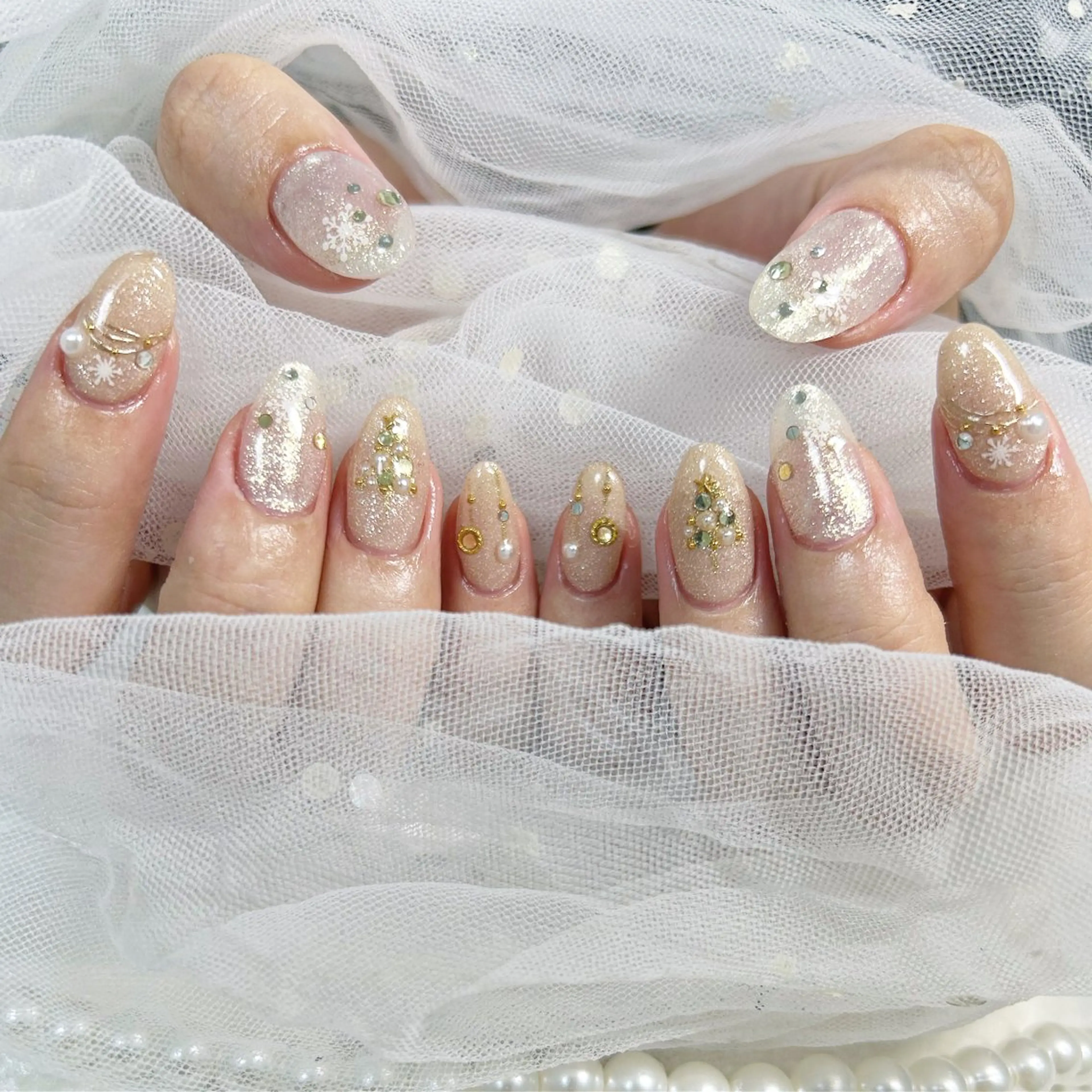 ネイル 冬ネイル クリスマス ハンドネイル フットネイル Minami 🍓のネイルデザイン