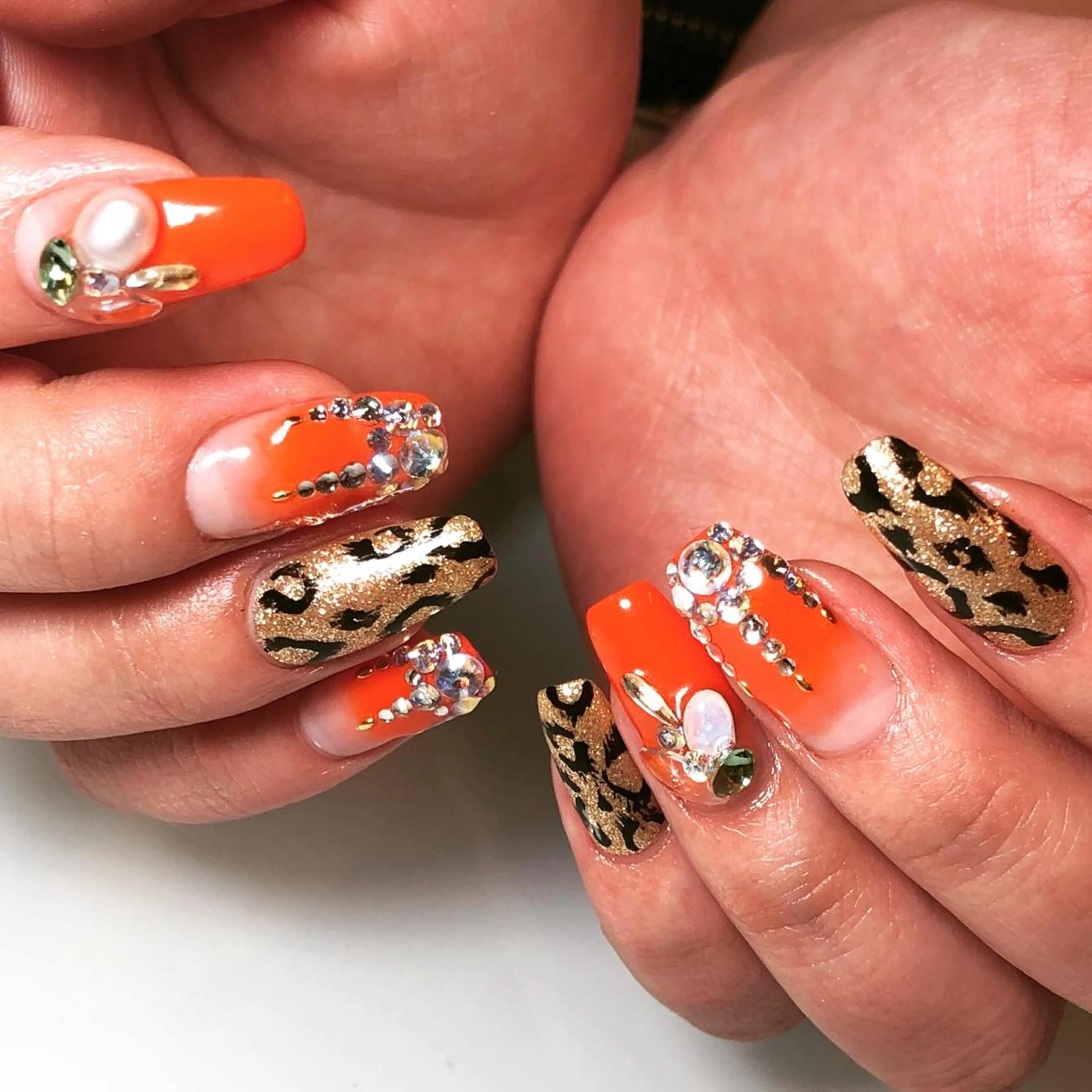 ネイル ジェルネイル ゴールド オレンジ パラジェル M nail はやまうららのネイルデザイン