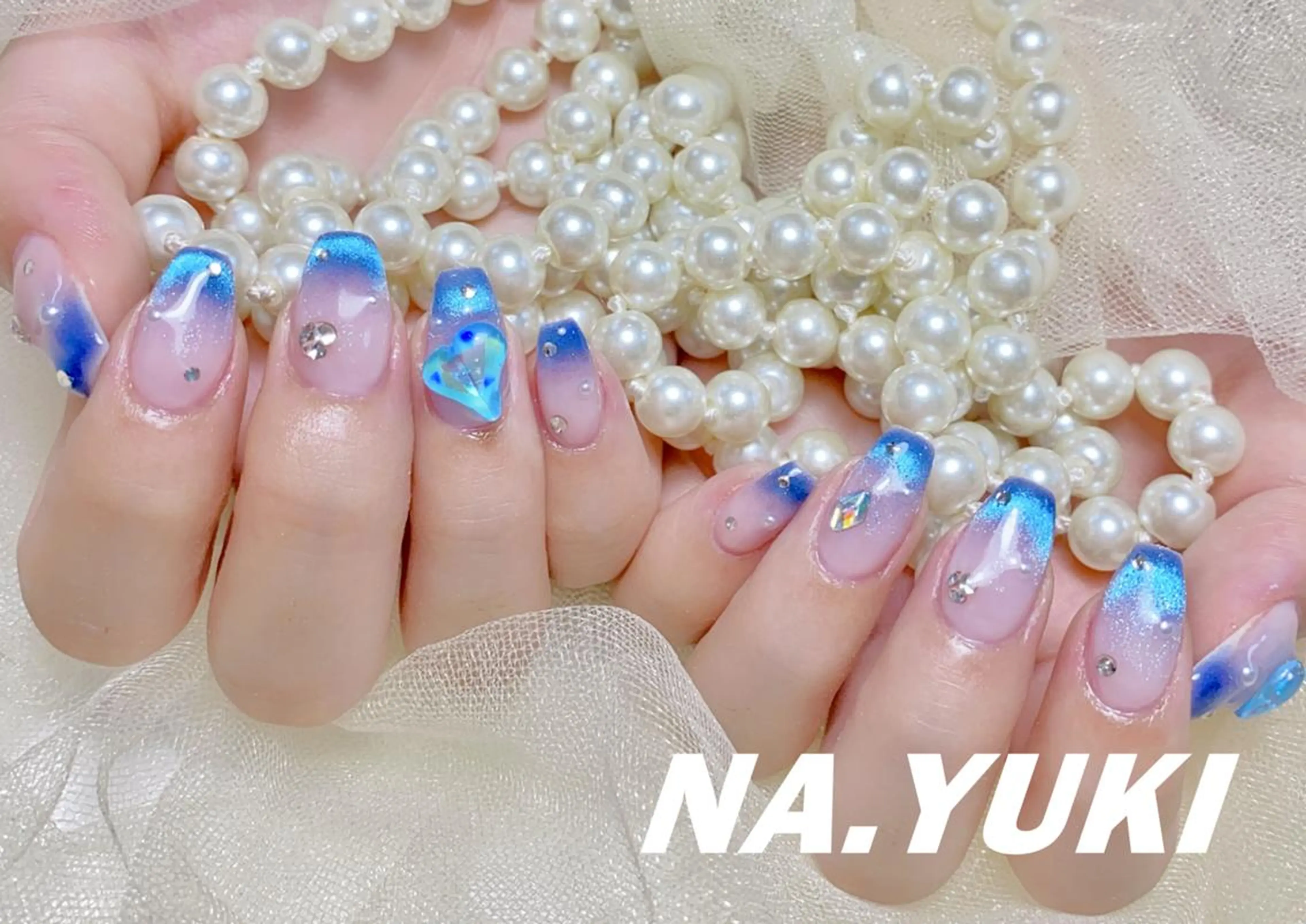 ネイル ハンドネイル ハンドケア 🌷 Mooning 🌷のネイルデザイン