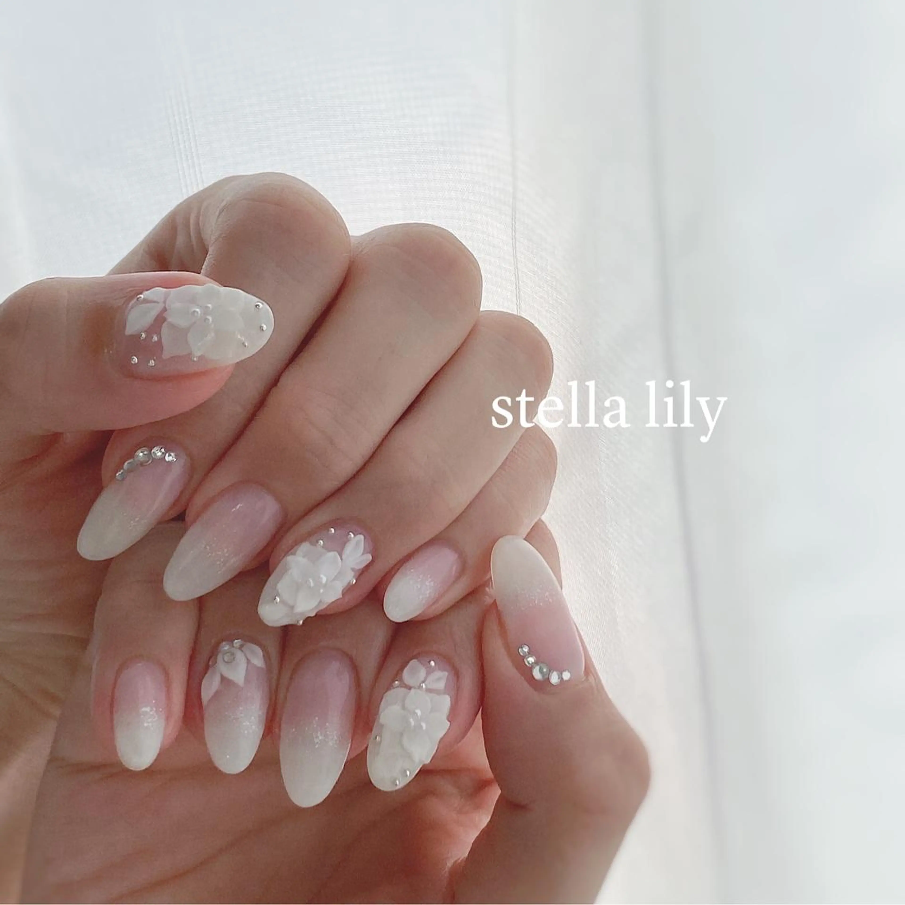 ネイル STELLA LILYのネイルデザイン