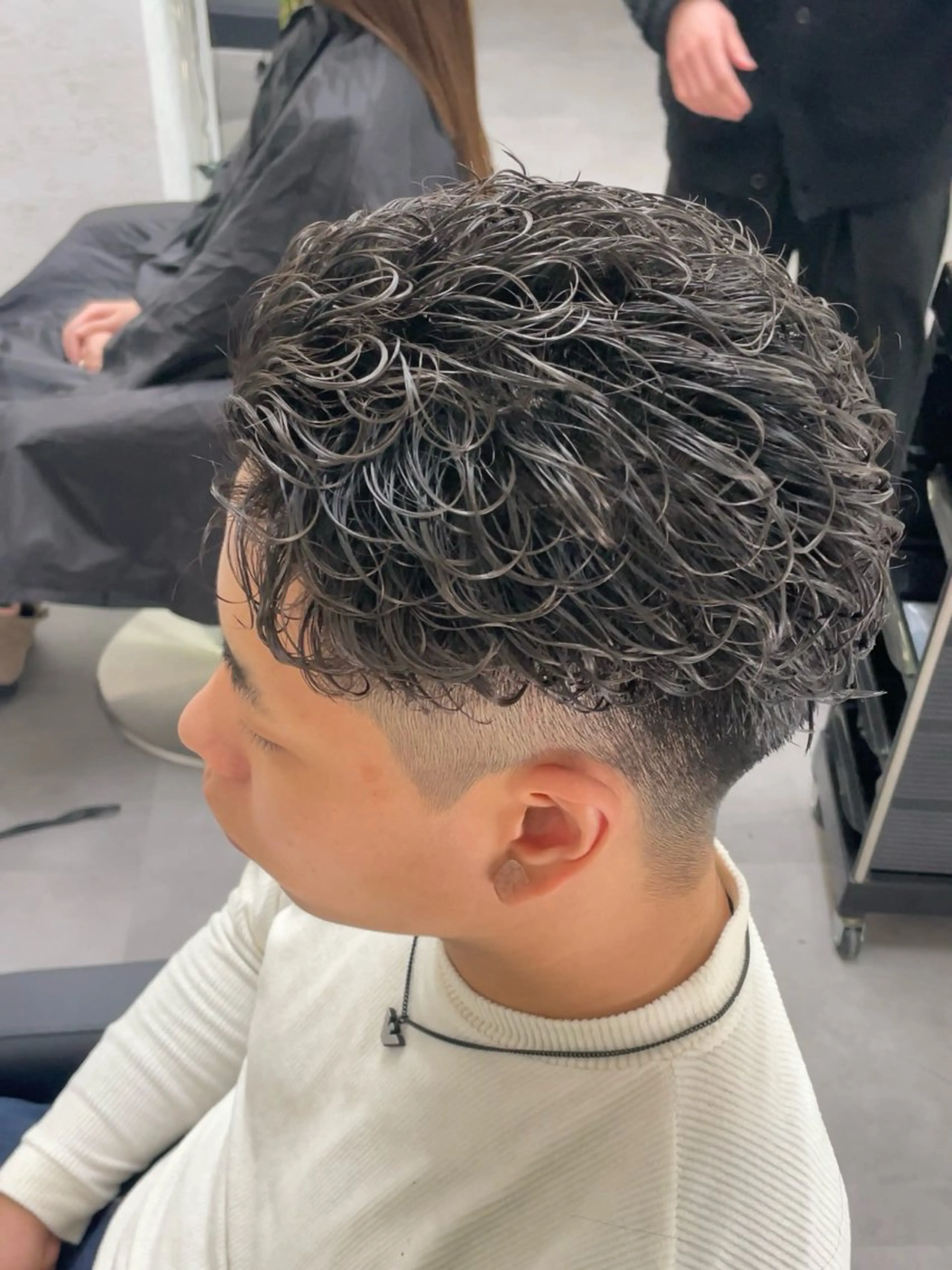 メンズ カット パーマ 遠藤 健登のヘアスタイル