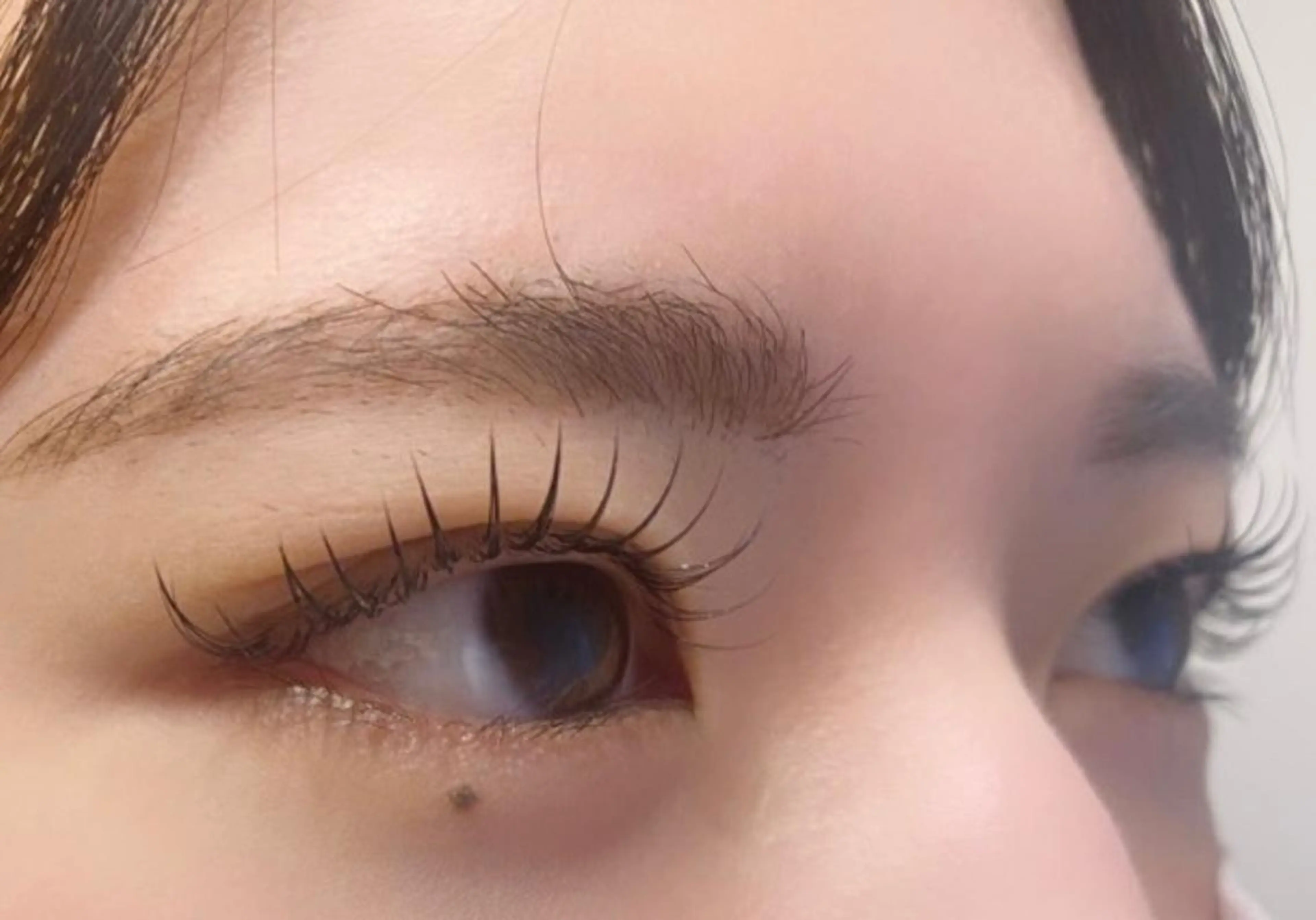 マツエク・マツパ 束感まつ毛 フラットラッシュ Eyelash Salon “elu.”所属・elu 菅野のマツエク・マツパデザイン