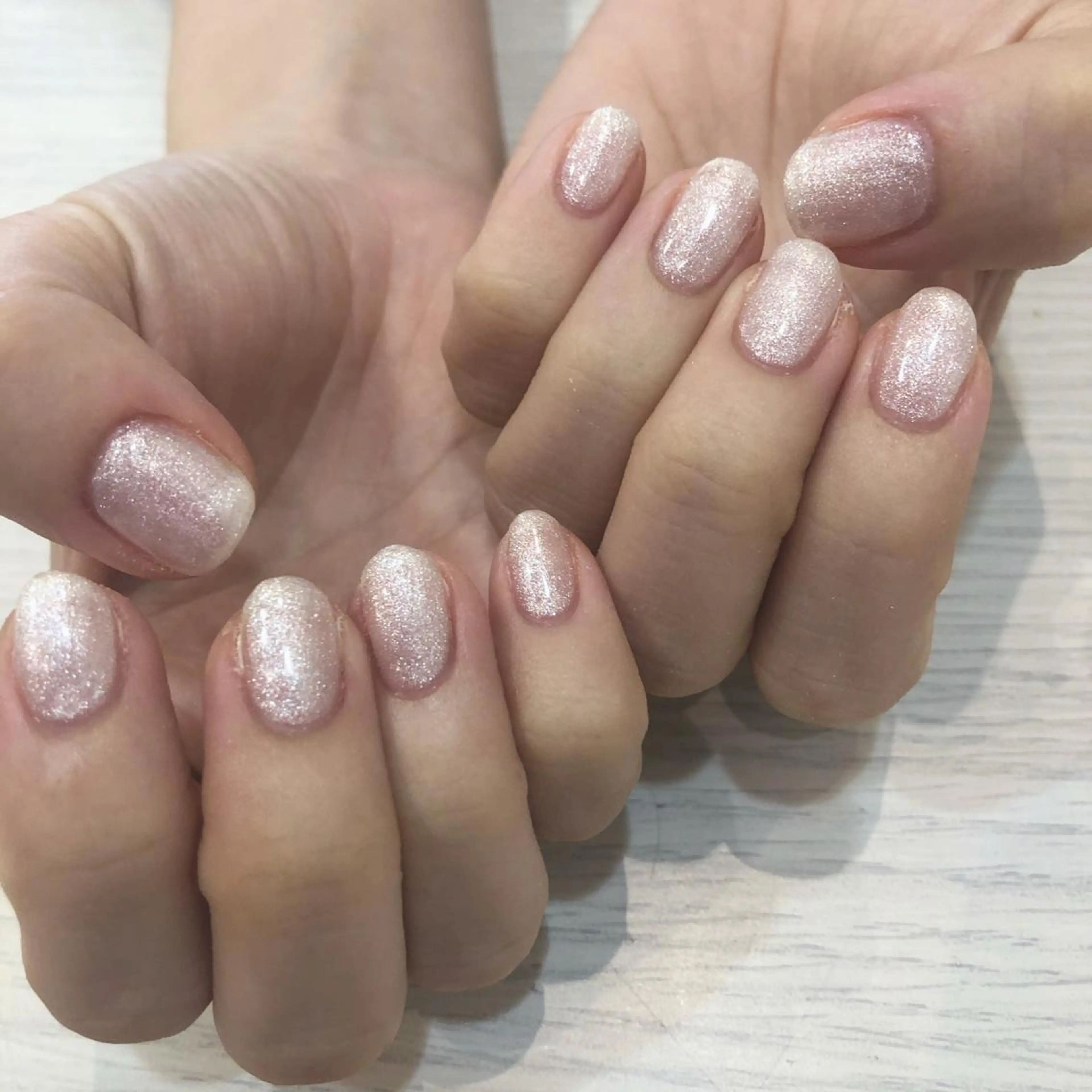 ネイル ラメ(グリッター) 春ネイル ホワイト CLUTCH 阿倍野 みやざきのマツエク・マツパデザイン