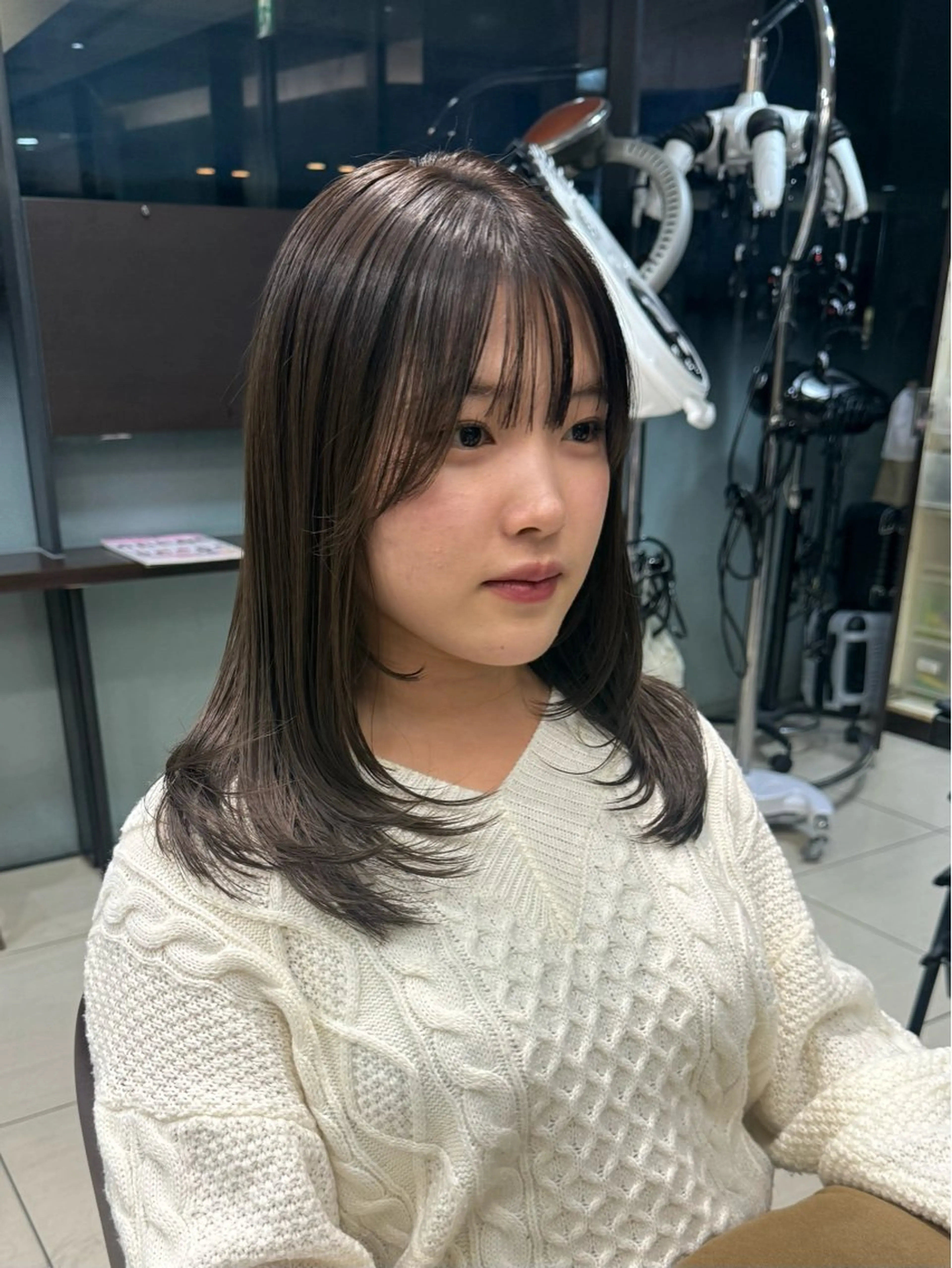 本日のみトリートメントサービス【ロング・ミディアムのレイヤーカットモデル🔥】別の曜日も可能です！ご相談ください✨の写真