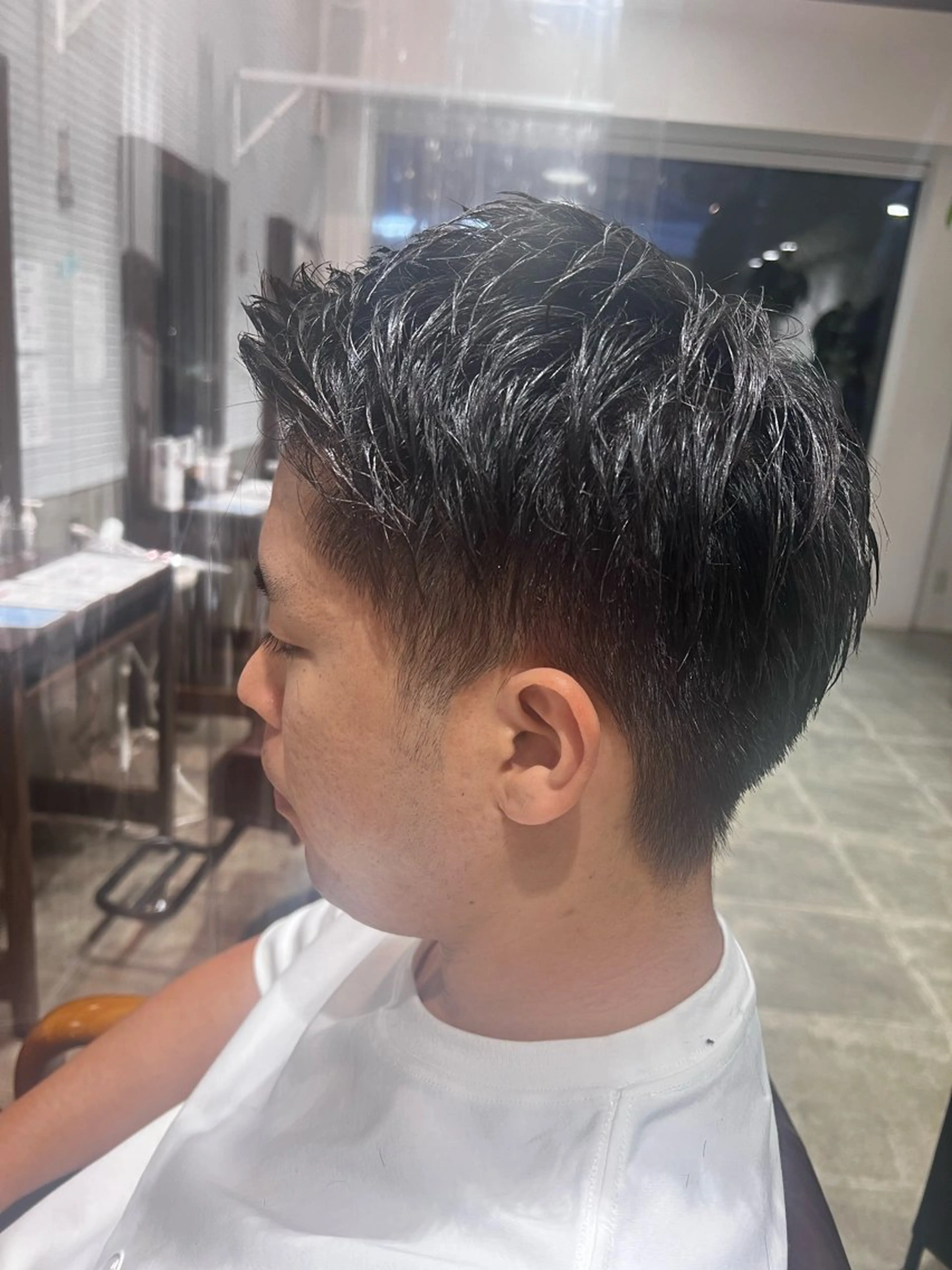 メンズ 刈り上げ ビラデルソルmaRe所属・山口 莉々香のヘアスタイル