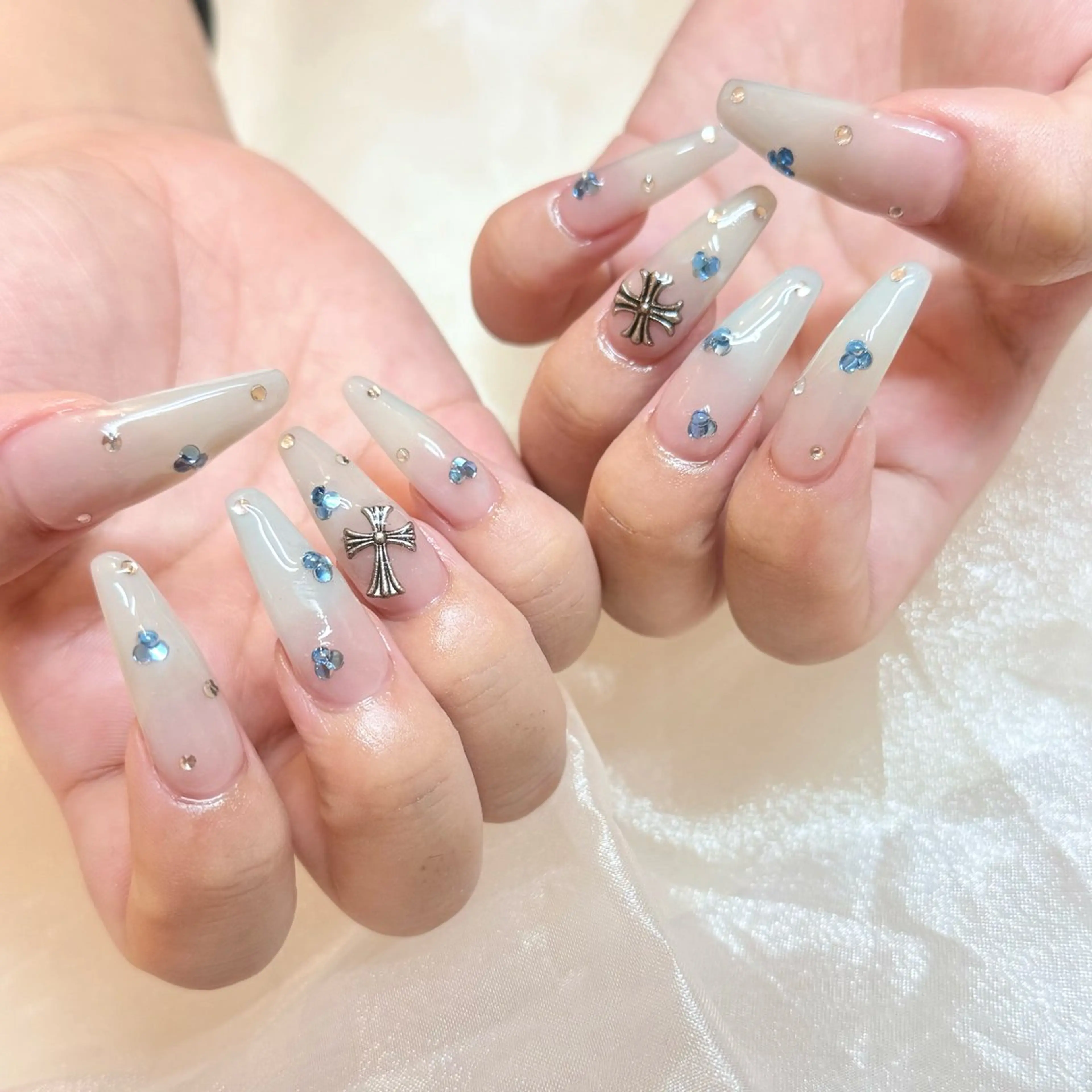ネイル ハンドネイル 藤原 みゆのネイルデザイン